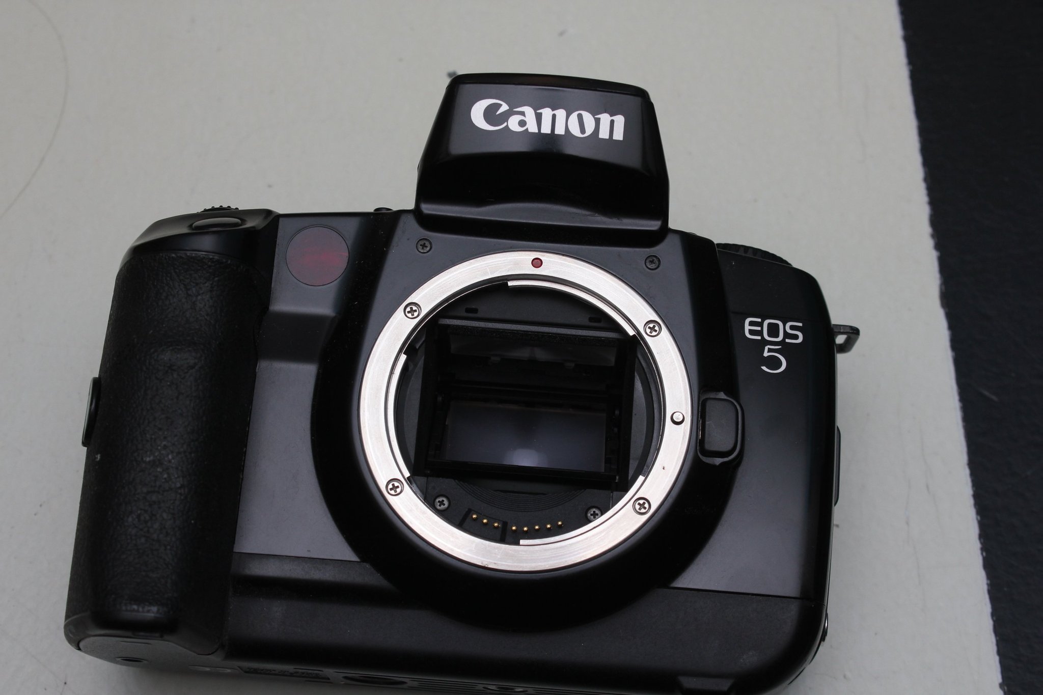 Canon EOS 5 analog kamera Köp från Photo_Mania på Tradera (588172520)