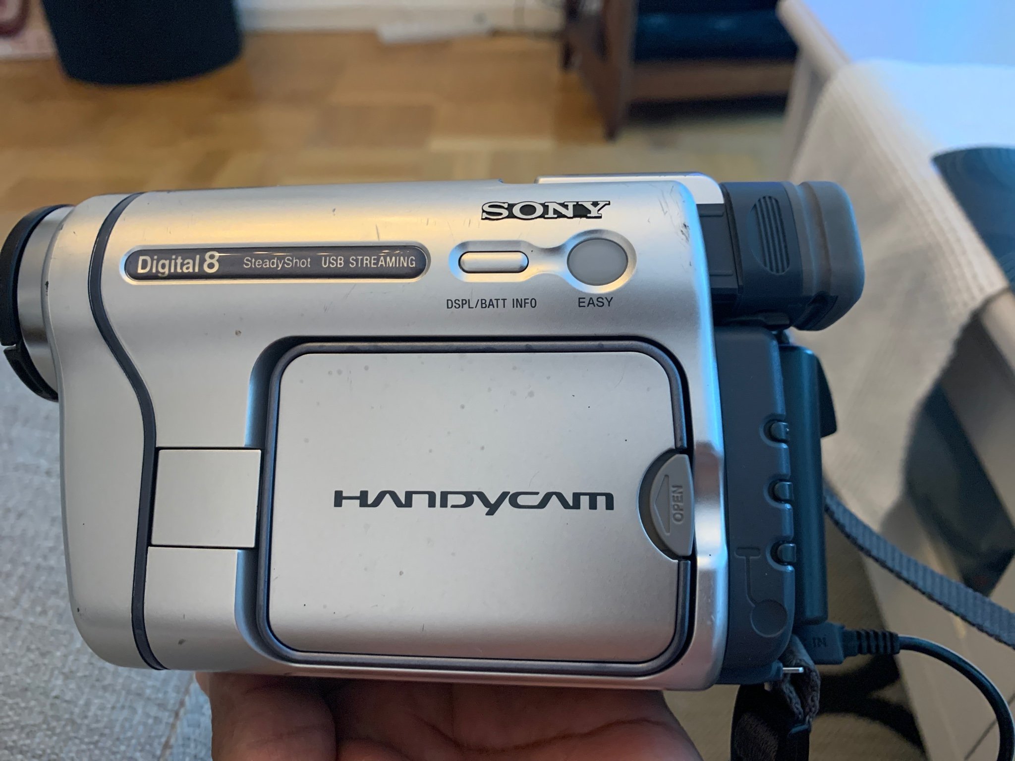 VIDEOKAMERA DIGITAL8 SONY HANDYCAM DCRTRV255E .. (395043863) ᐈ Köp på