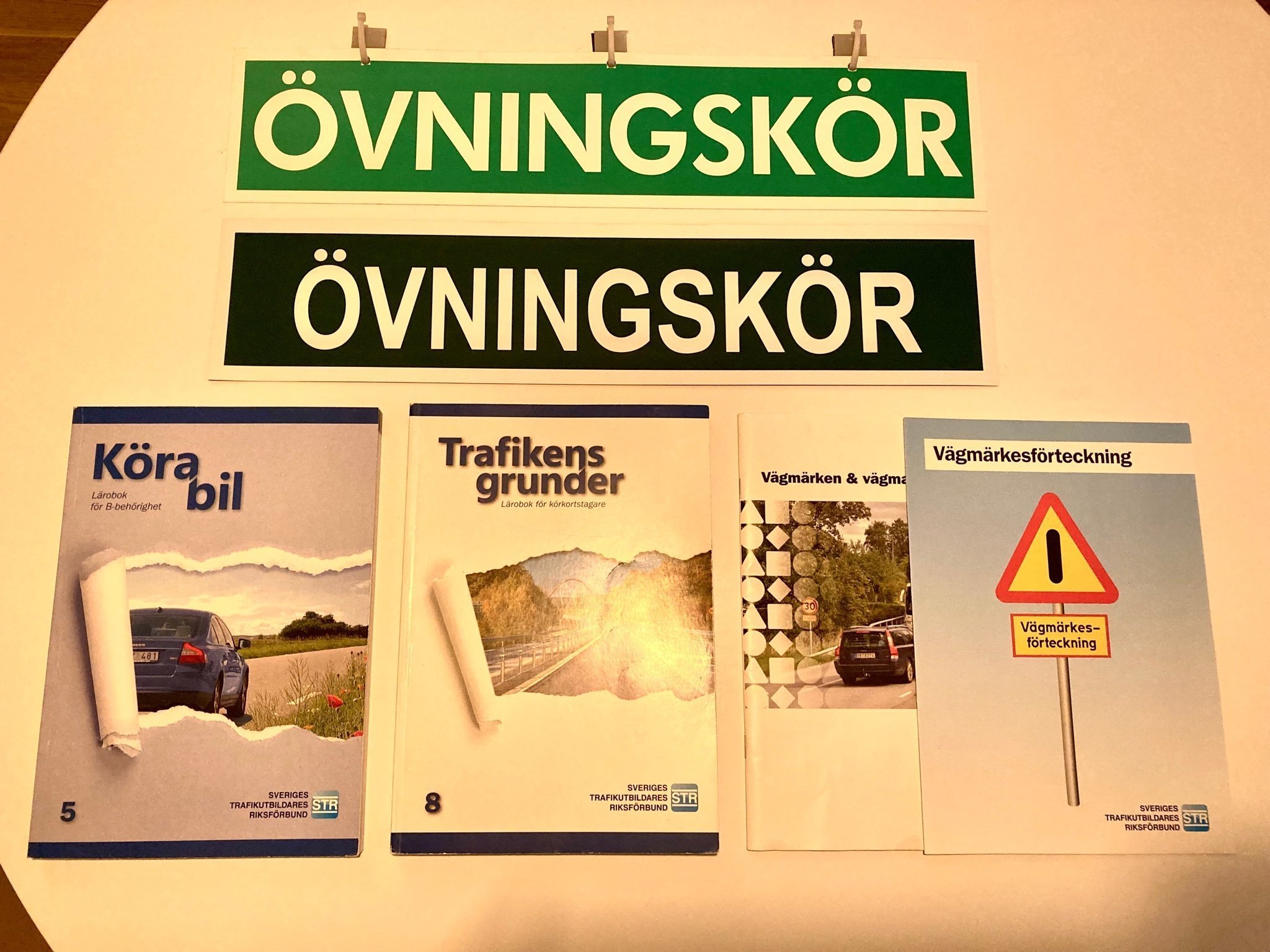 Övningsböcker körkort körkortsteori fullt s.. Köp på Tradera