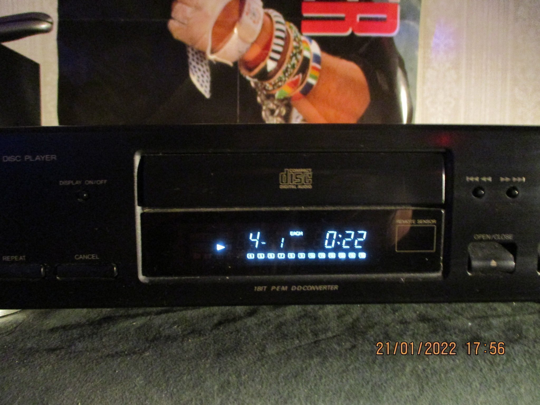 FJÄRRKONTROLL JVC COMPACT DISC PLAYER MOD XLV2.. Köp på Tradera