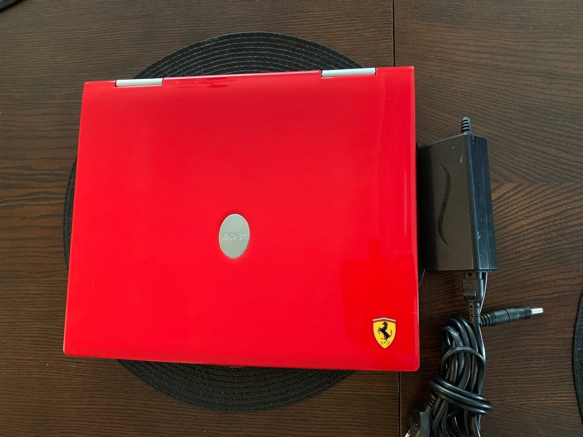 Acer ferrari монитор не включается