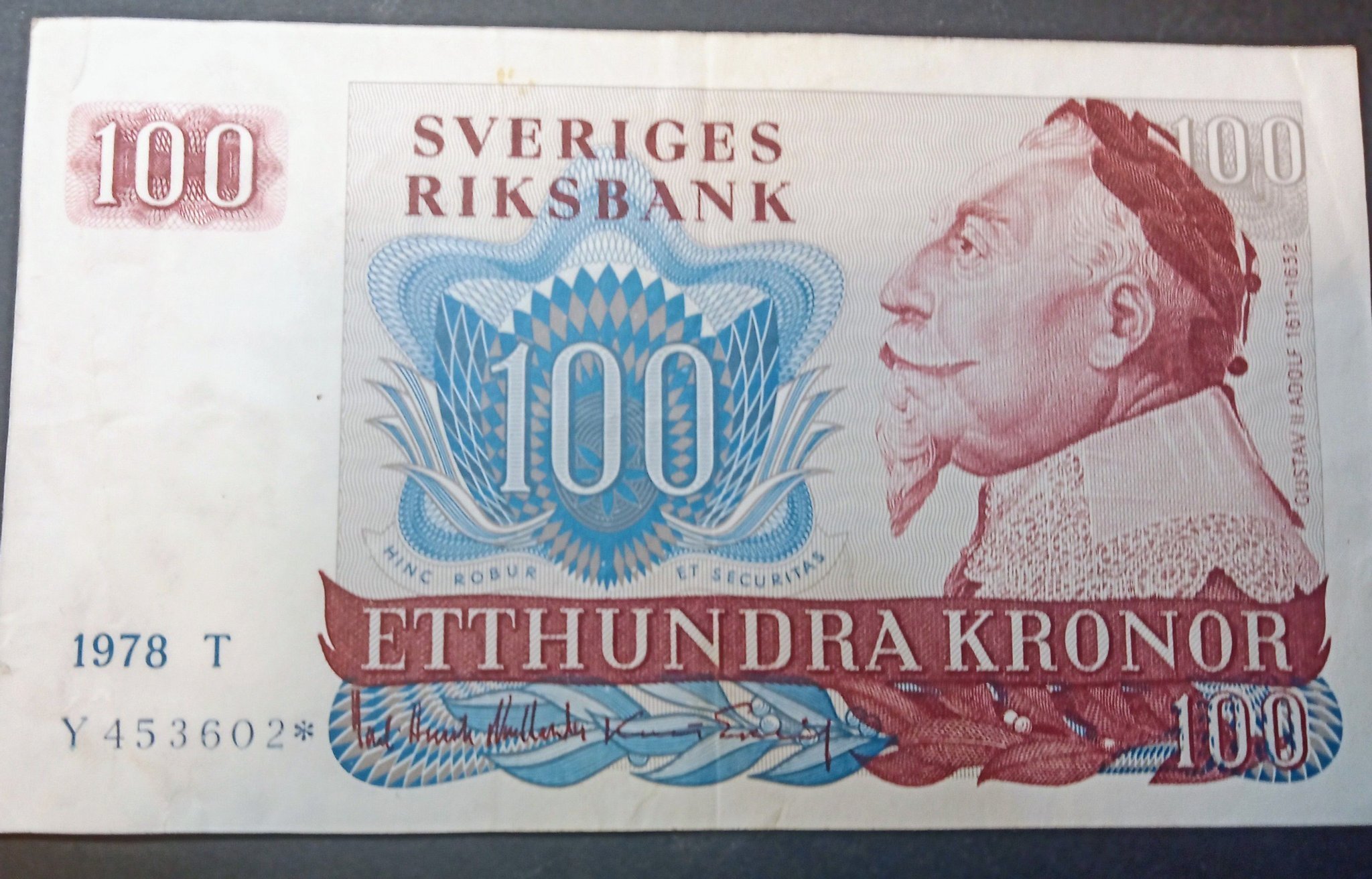 Se produkter som liknar 100 kronors sedel 1978 med st.. på Tradera