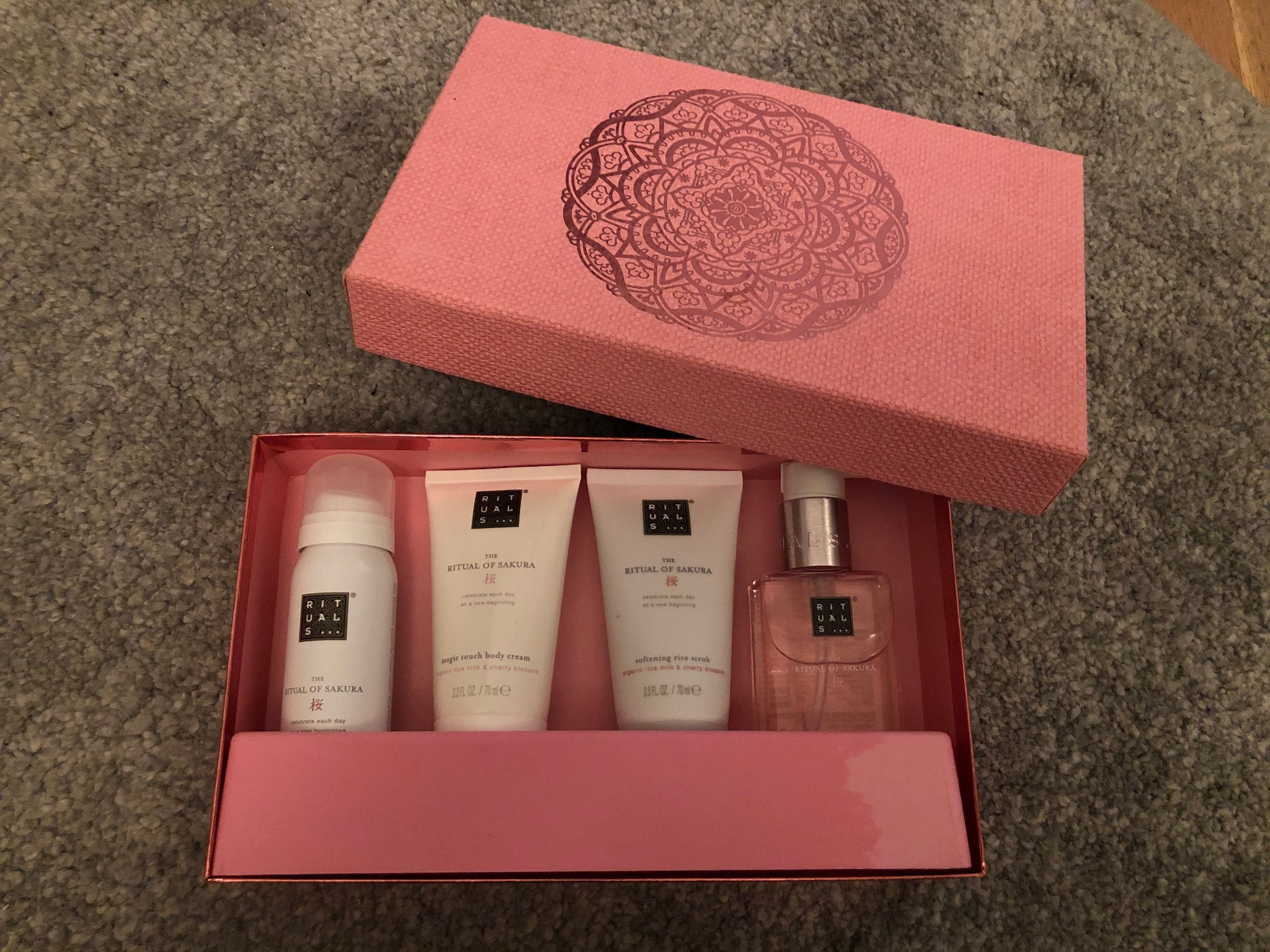 Ny! Rituals Presentförpackning tvål skrubb kräm (397239632) ᐈ Köp på