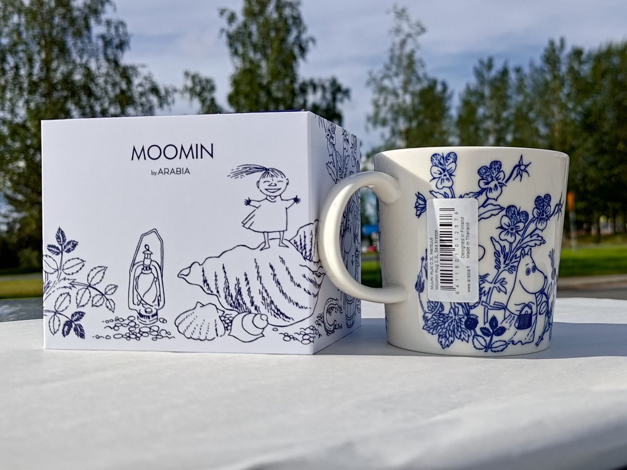 Se produkter som liknar Muminmugg Havsbris Mumindagen.. på Tradera