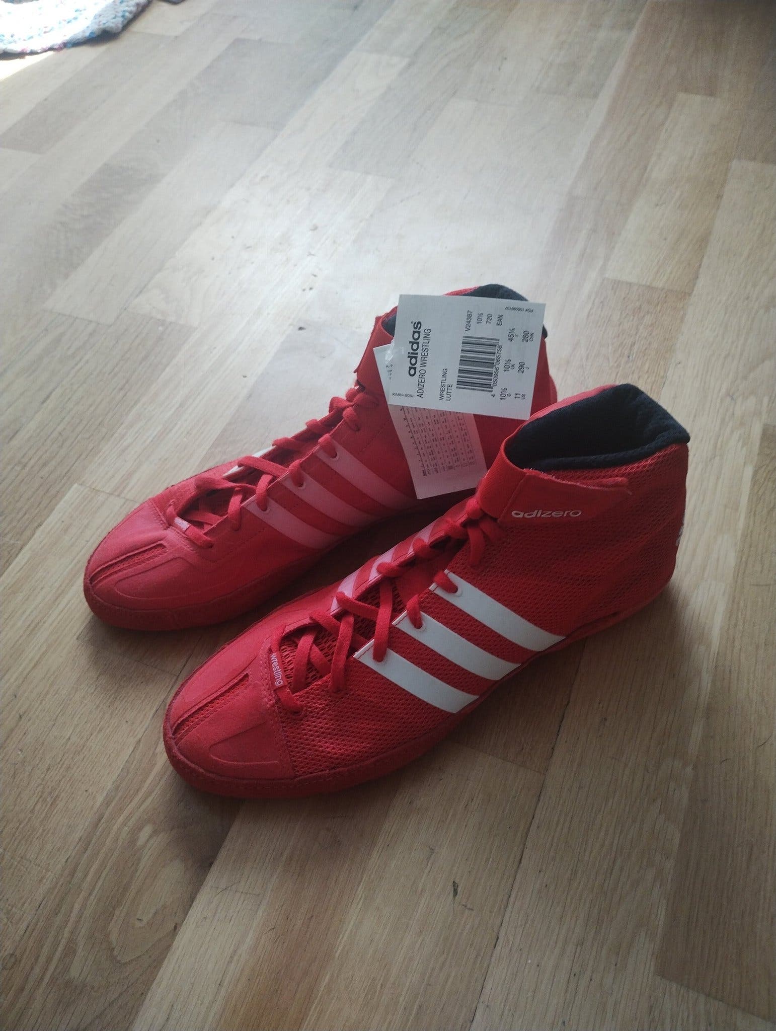 Adidas Adizero Wrestling Röda, helt nya med lap.. | Köp på Tradera ...