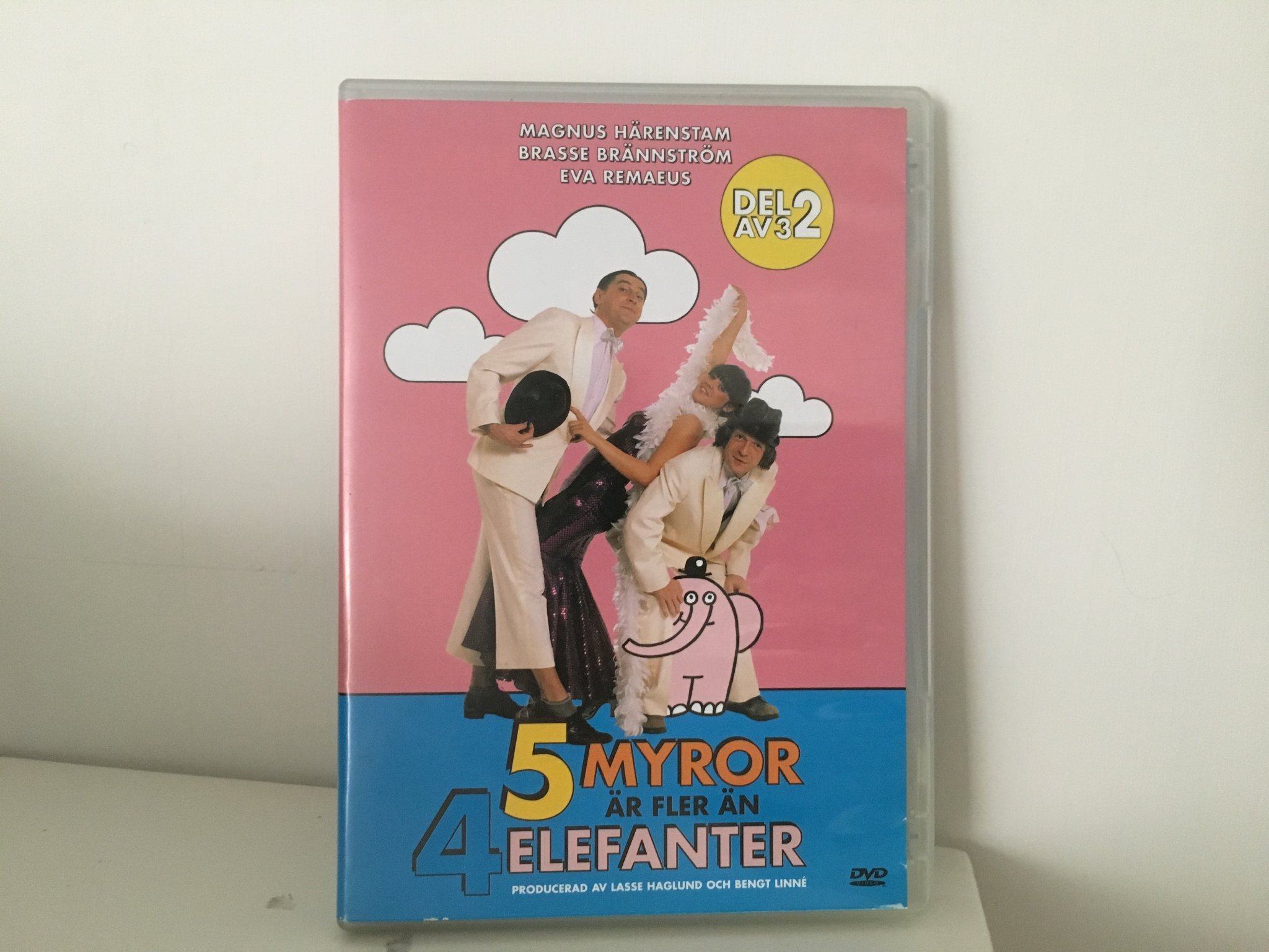 Dvd Fem Myror är Fler än Fyra Elefanter
