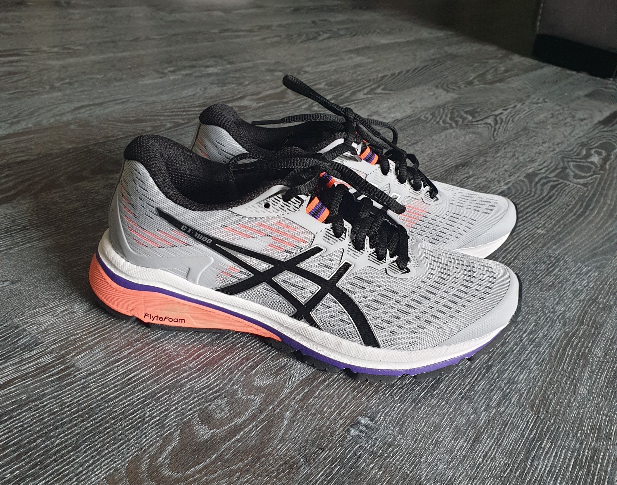 asics skor pronation