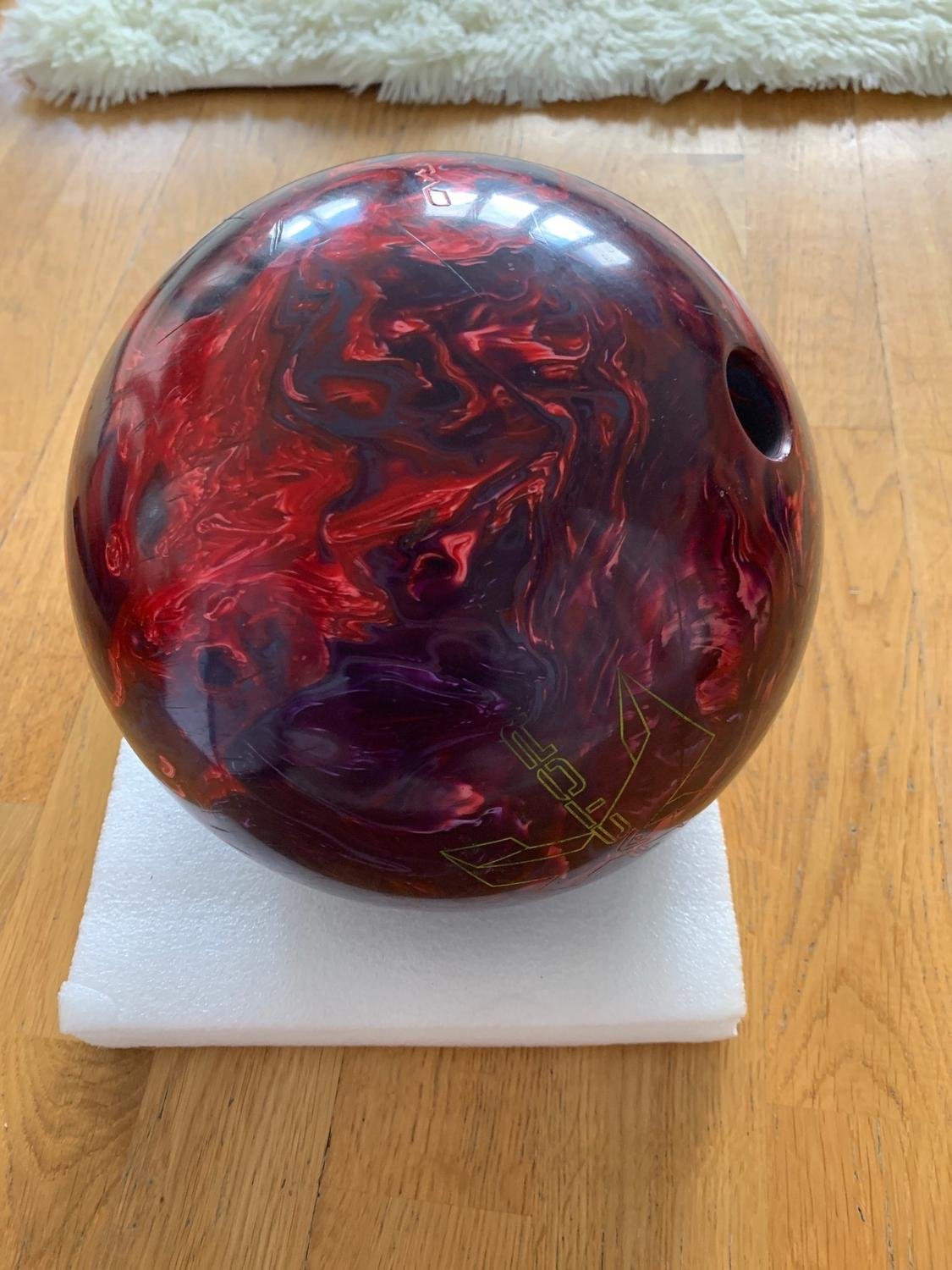 Xtreme Storm Bowling klot ball Made in USA 14.6 pound X4TXXE10H023