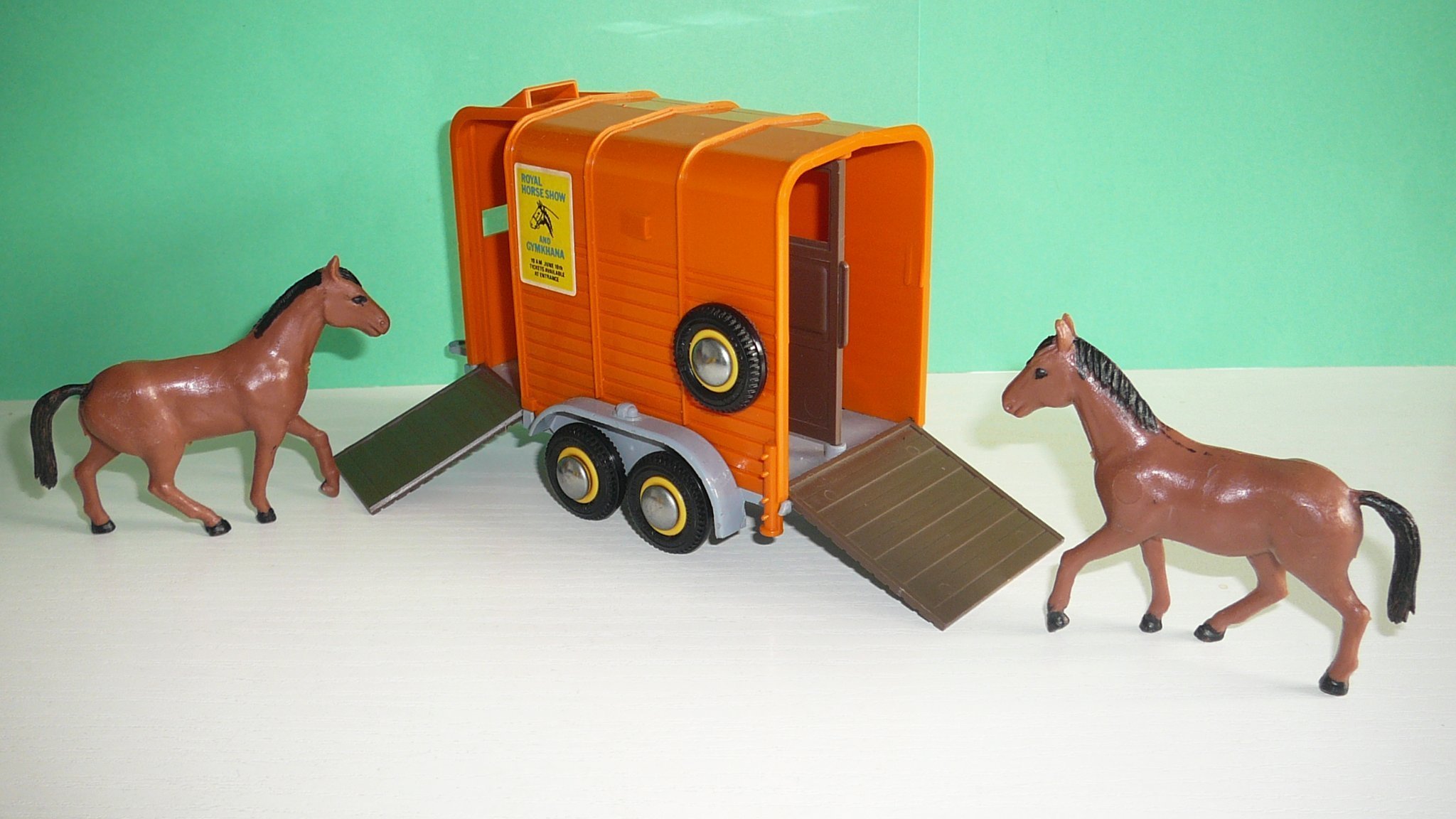 Beaufort Double Horse Box Trailer Britains Lt.. (417538853) ᐈ Köp på