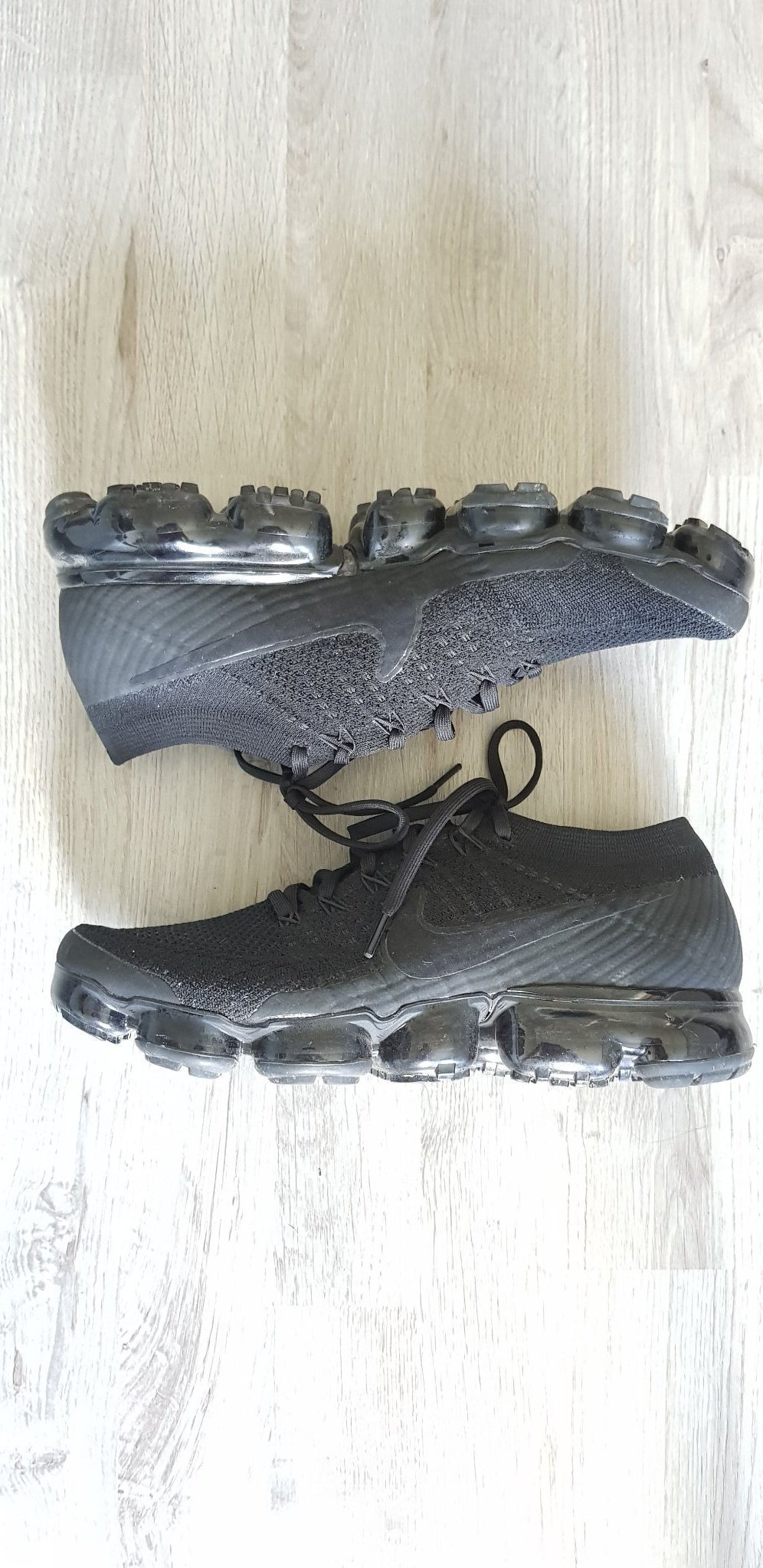 vapormax triple black 1.0