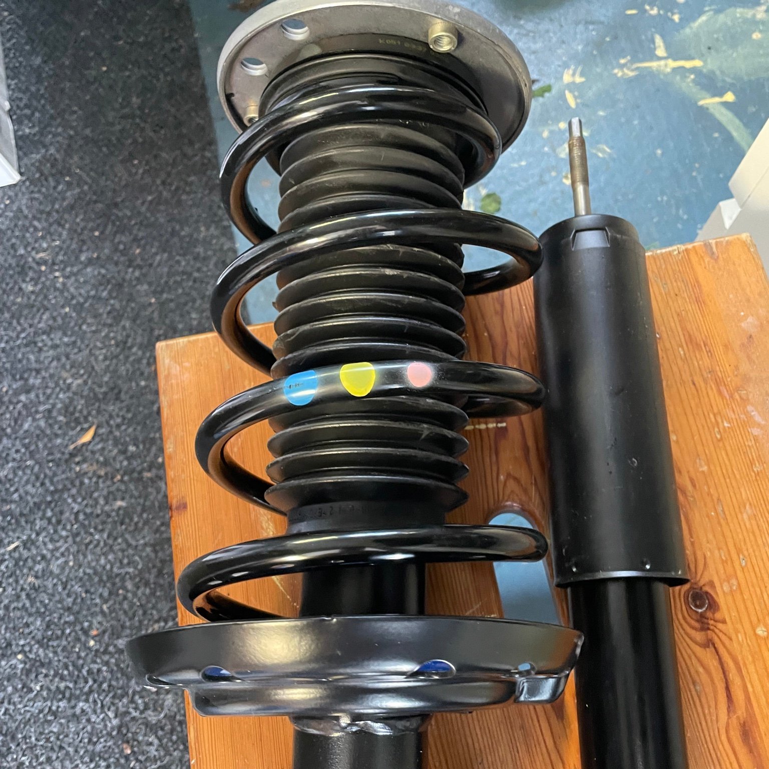 Fjäderben Saab 93 ng 2st Saab original Köp på Tradera (594806409)