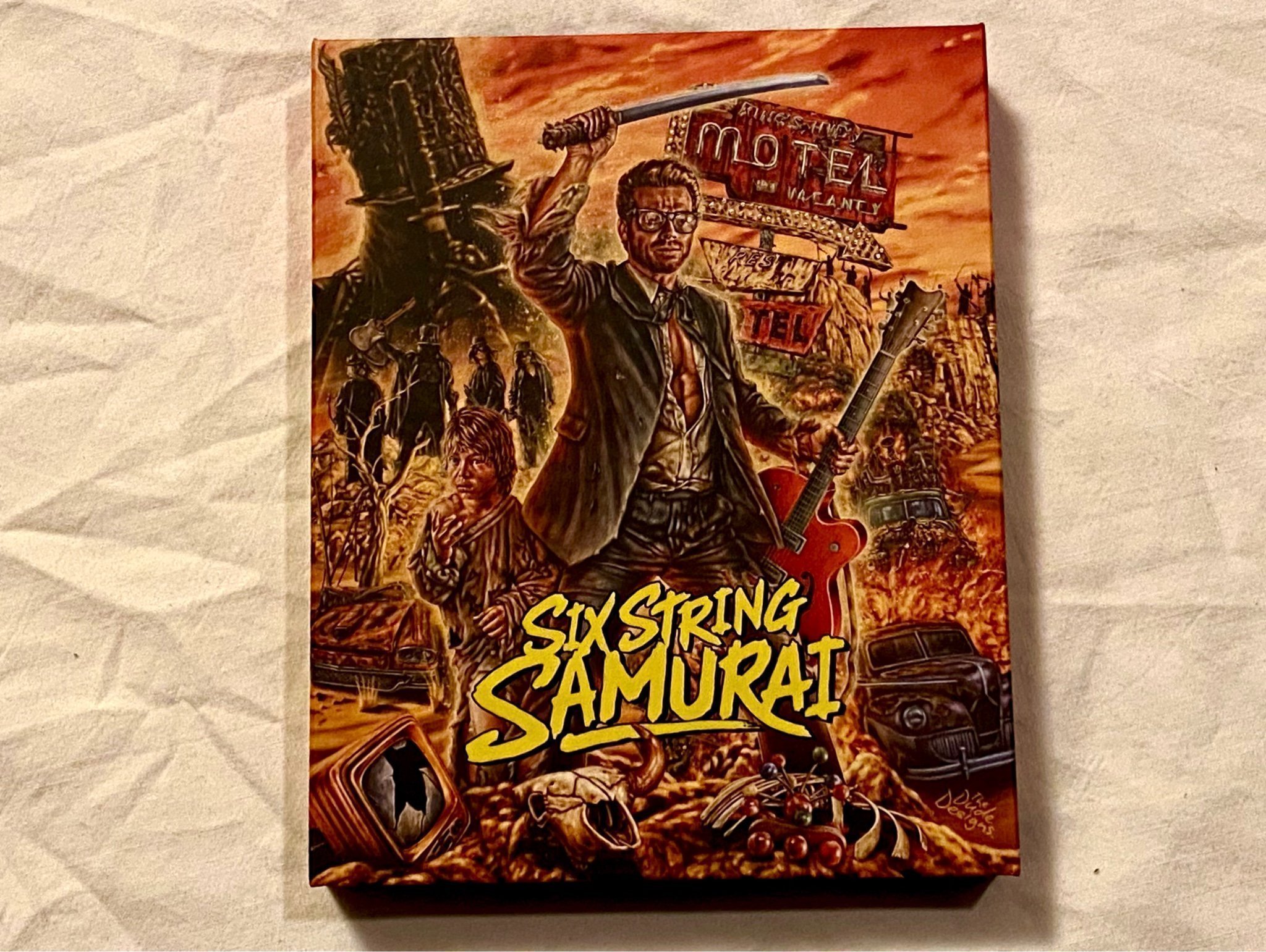 Se produkter som liknar SIX STRING SAMURAI 4K •.. på Tradera (507055195)