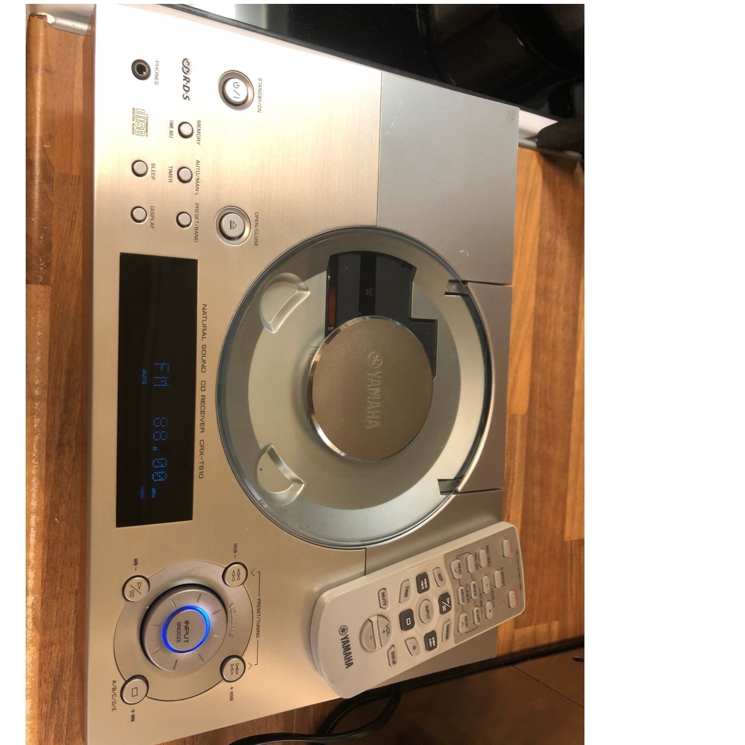 Se produkter som liknar Yamaha CRXTS10 kompakt syste.. på Tradera