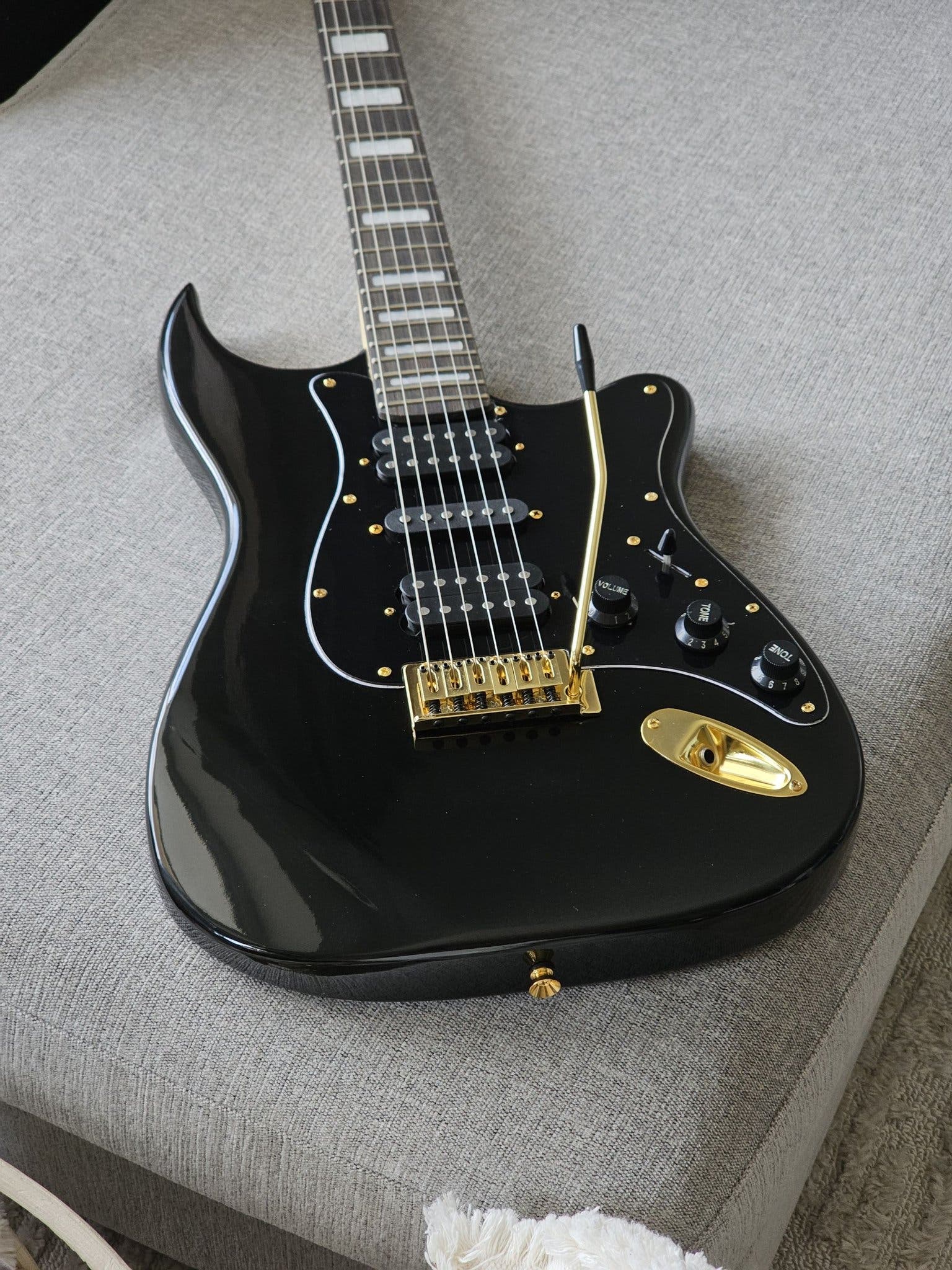 Orton Spectra SS-601 Obsidian Black RW - Elgitarr