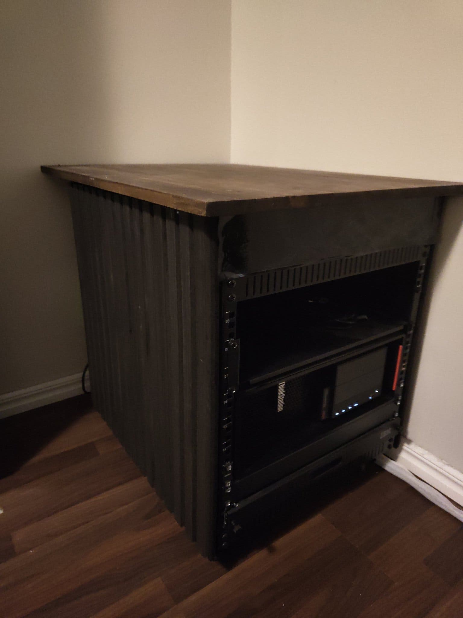 Se produkter som liknar Custom Server rack på Tradera (713841610)
