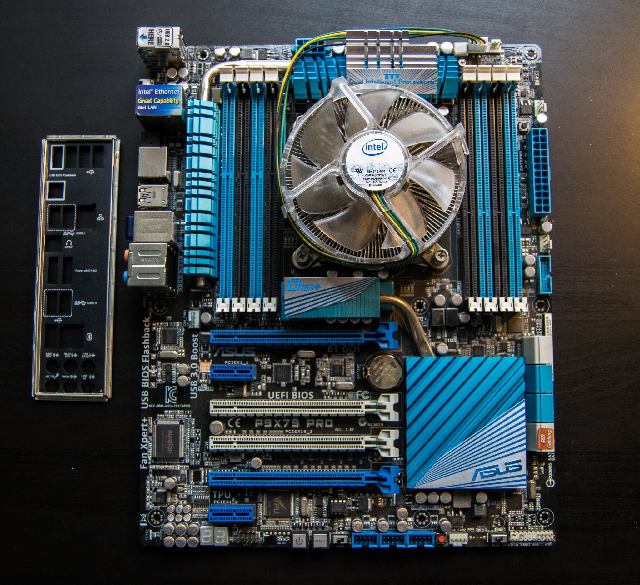 Asus P9X79 PRO + Intel Core i74820K 3.7 GHz LG.. (417712879) ᐈ Köp på