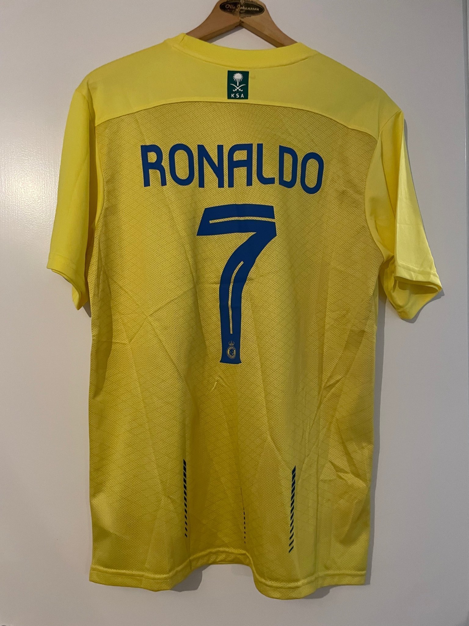 Se produkter som liknar Ronaldo Alnassr hemma tröja 2.. på Tradera