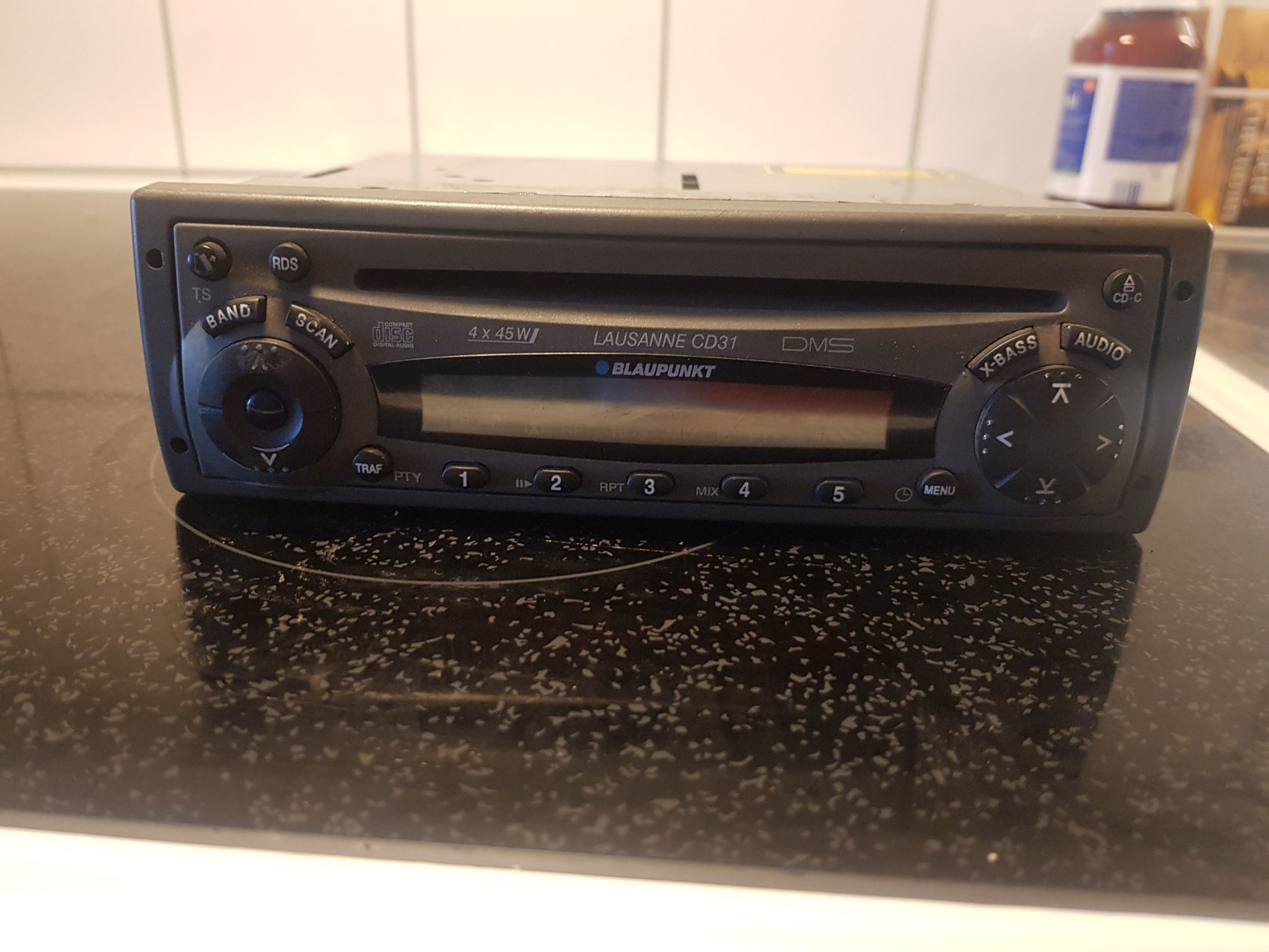 Bilstereo Blaupunkt Lausanne CD31 DMS 4X45W ISO.. (410573960) ᐈ Köp på ...