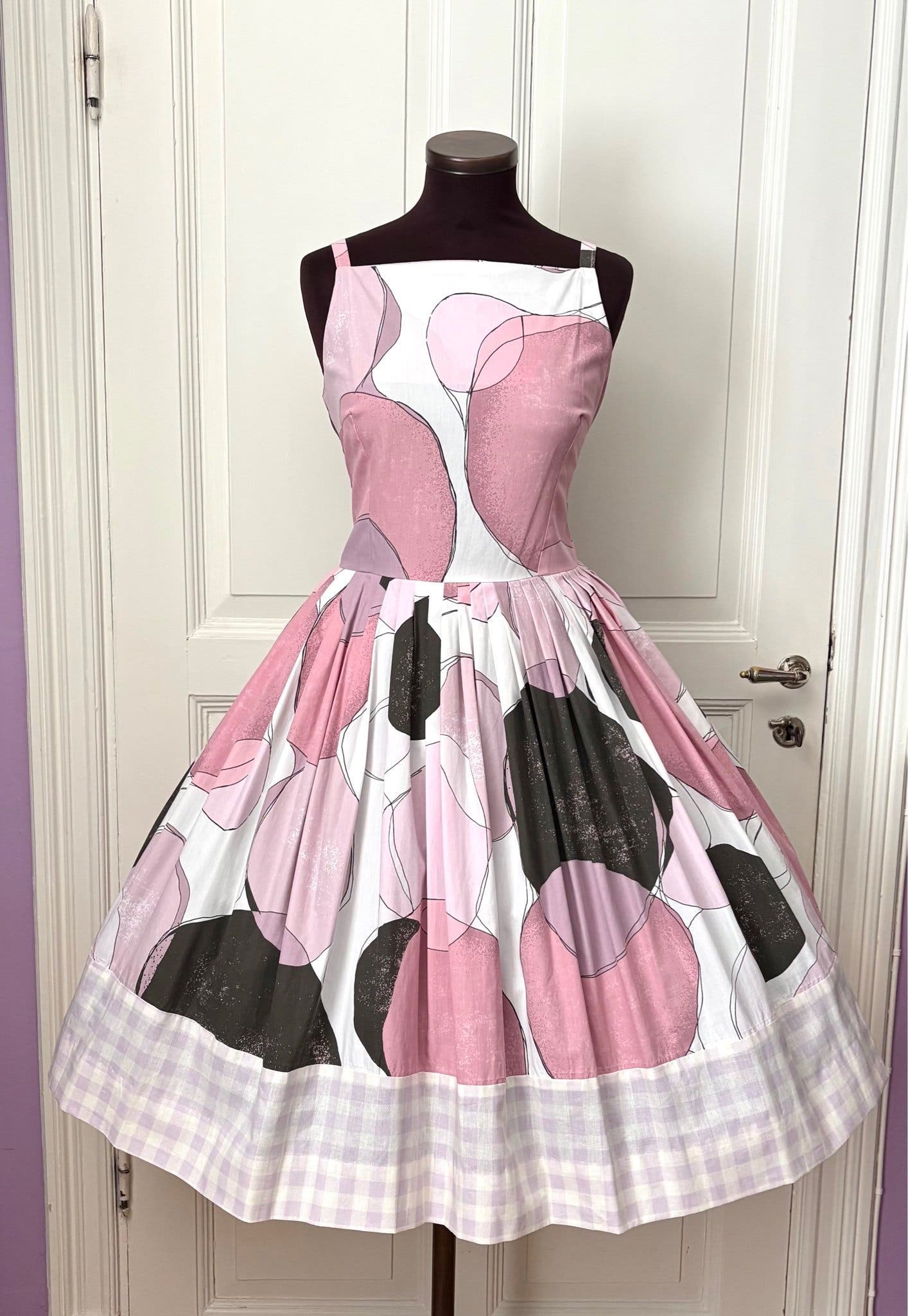 Vintage-henkinen midimekko koko M