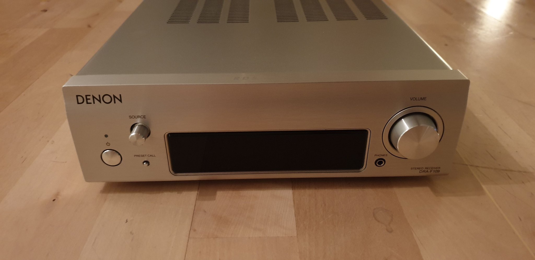 Denon Stereo Reciever DRA F-109 silver edition (394291520) ᐈ Köp på Tradera