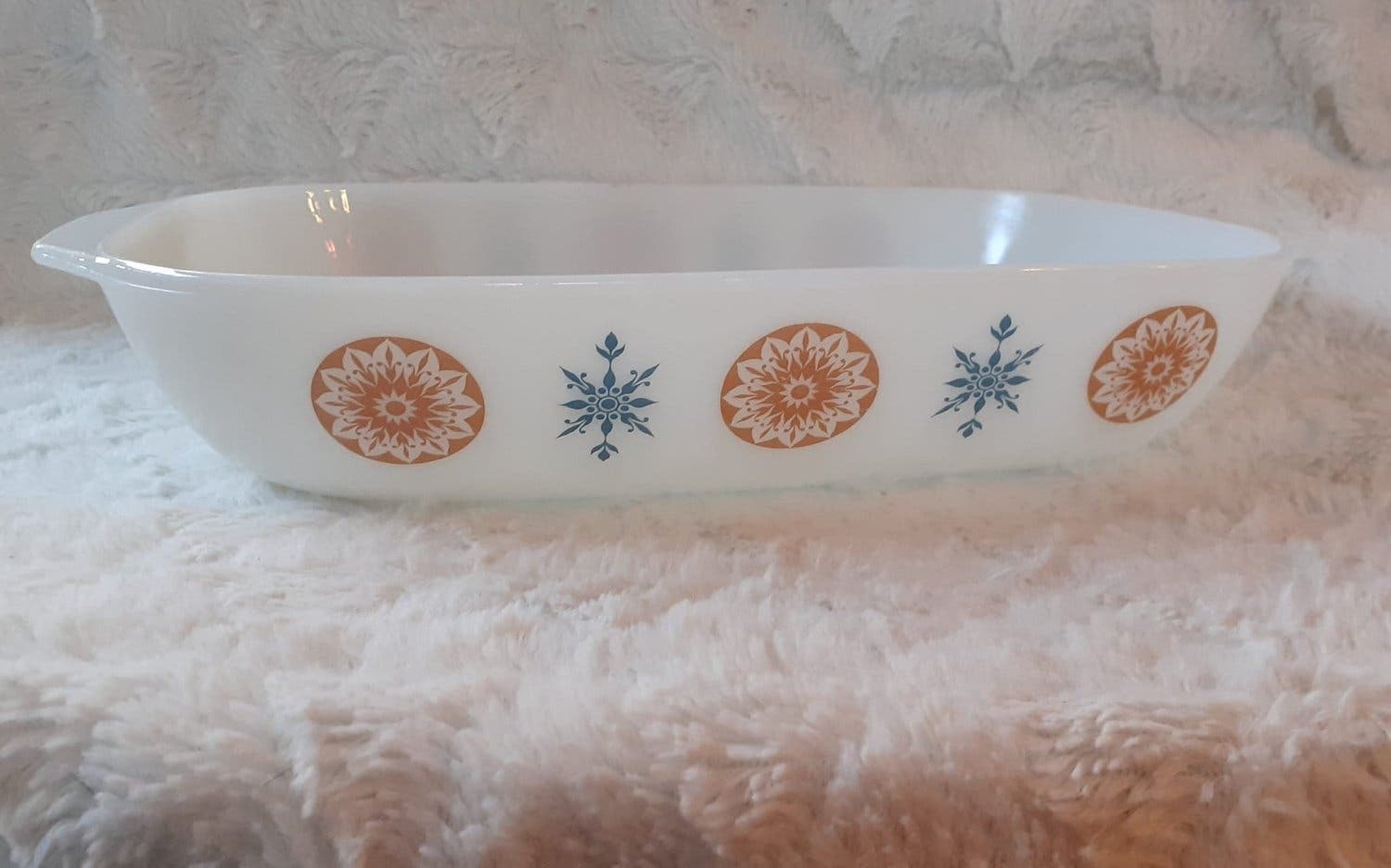 Pyrex oven dish from the 1970s made in England