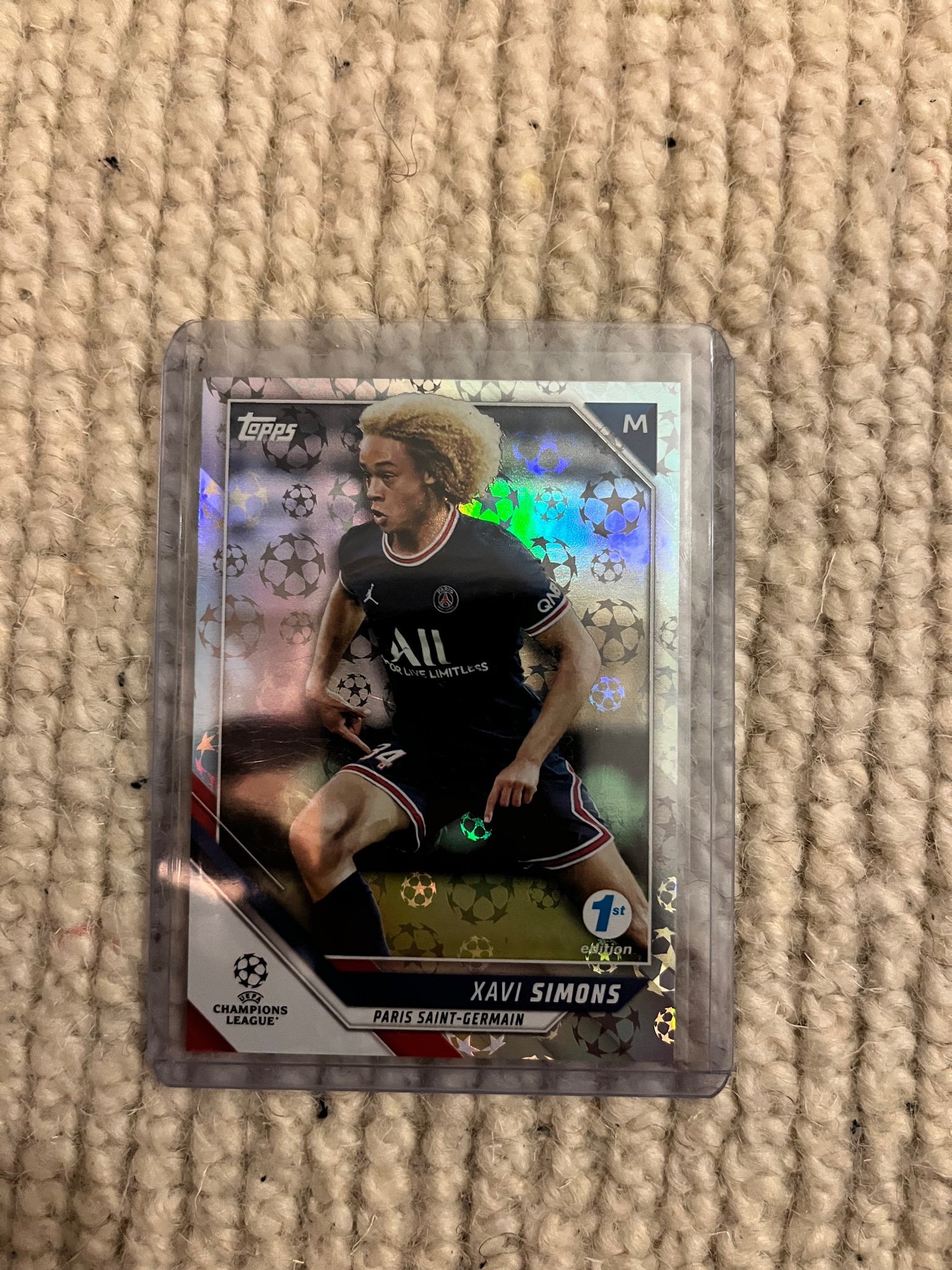Se produkter som liknar Fotbollskort 2022 Topps 1st E.. på Tradera