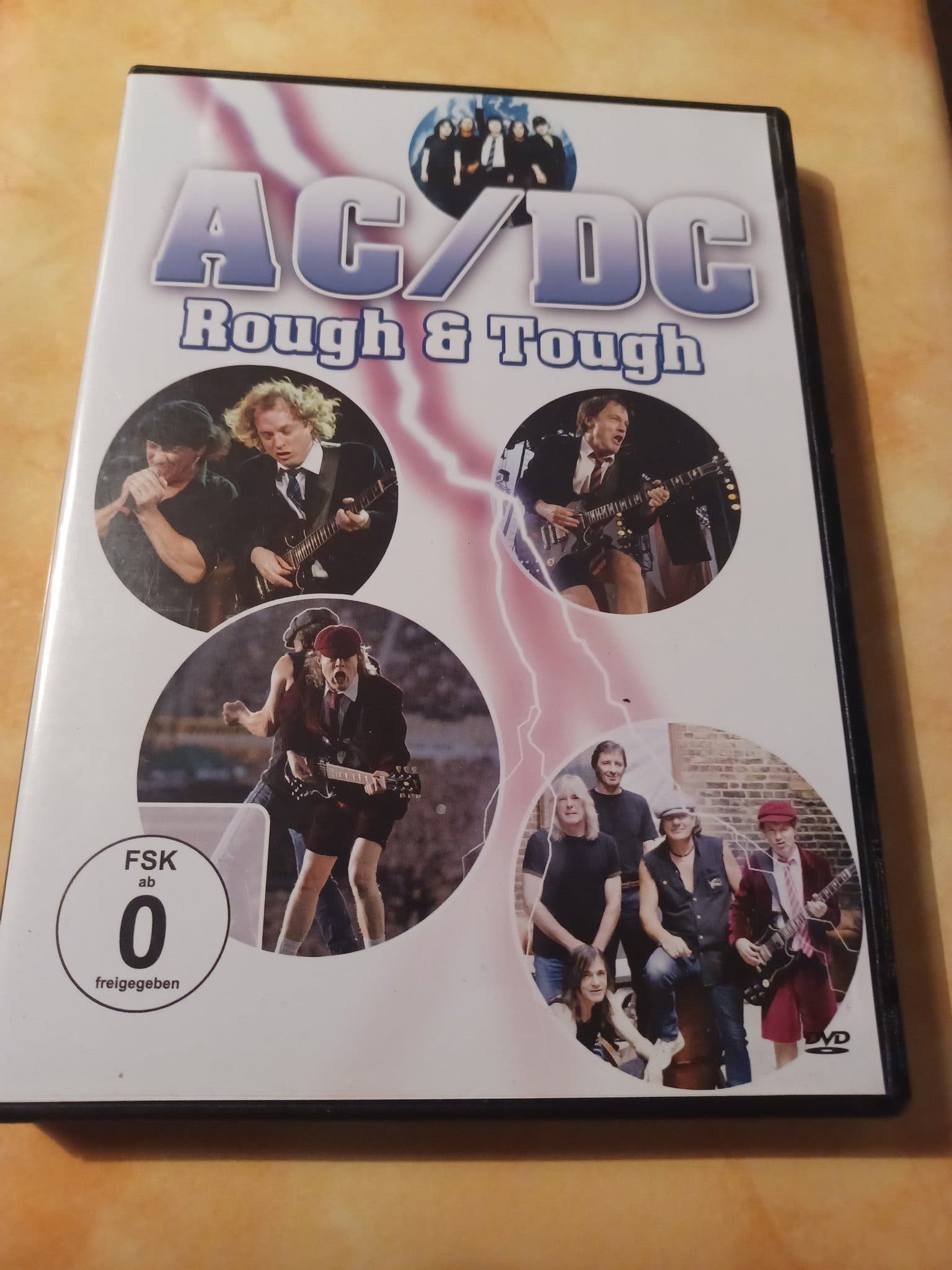 Se produkter som liknar AC/DC - Rough & Tough DVD på Tradera (693573029)