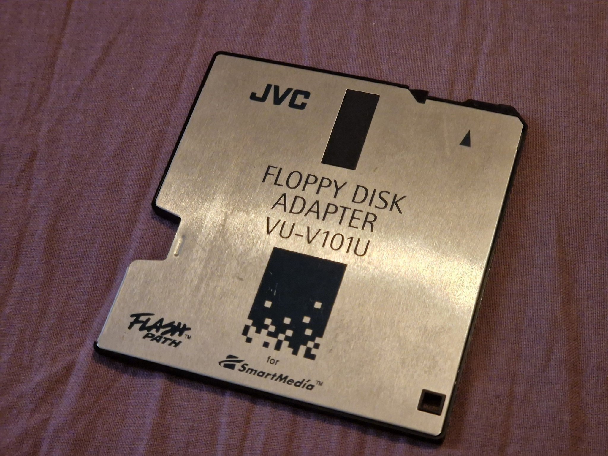 Se produkter som liknar Jvc FlashPath Floppy Disk Ada.. på Tradera ...