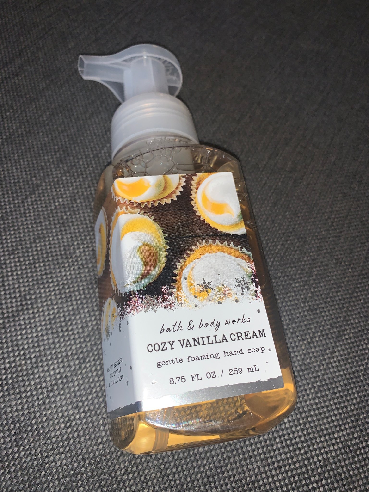 BATH & BODY WORKS Hand Soap COZY VANILLA CREAM (416339713) ᐈ Köp på