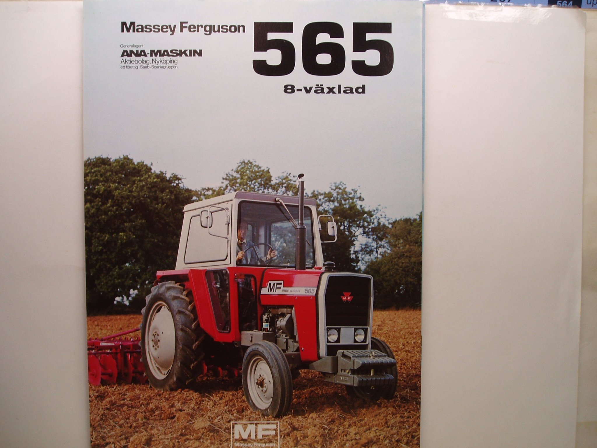 Ä.Specblad Traktor Massey-Ferguson MF 565 8-Väx.. | Köp på Tradera ...