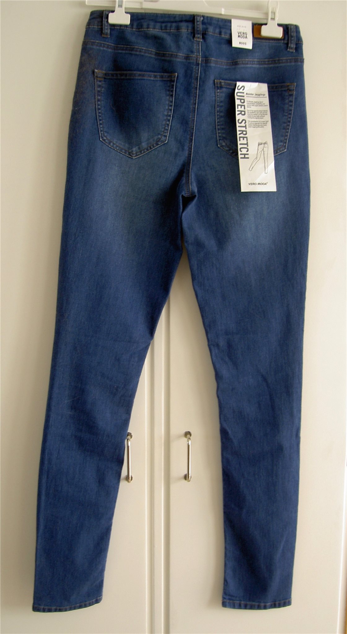 VERO MODA. JEANS. NYTT MED TAG. STORLEK STORLEK STORLEK 34/34. 2e19eb VERO MODA. JEANS. NYTT MED TAG. STORLEK STORLEK STORLEK 34/34. 2e19eb