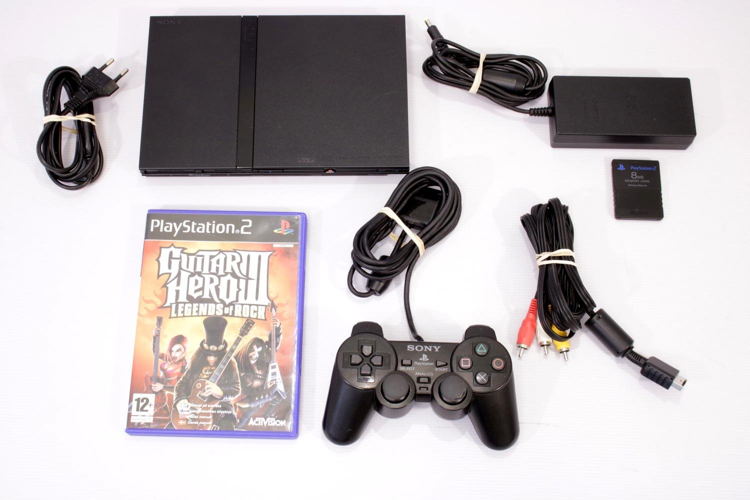 SONY PlayStation 2 SCPH70004 med.. (400096161) ᐈ Massiartdesign på Tradera