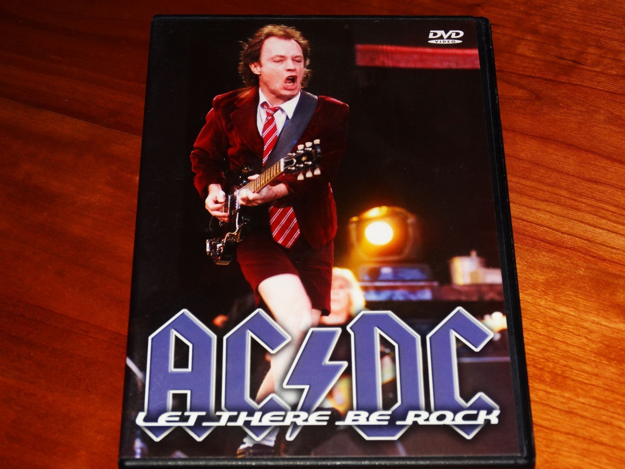 Ac dc in concert let there be rock acdc 402828755 k p p tradera
