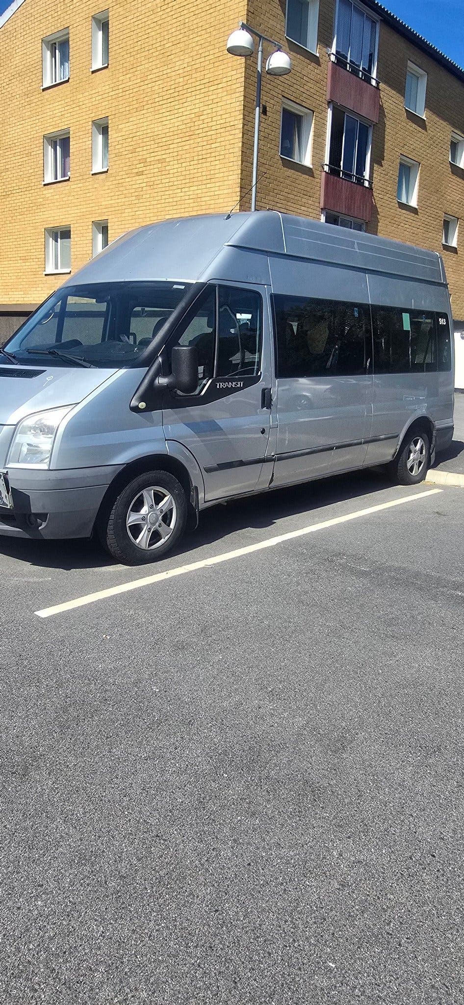 Ford Transit T300 Combi 2.2 TDCi Manuell, 6-trinn, 140hk, 2013