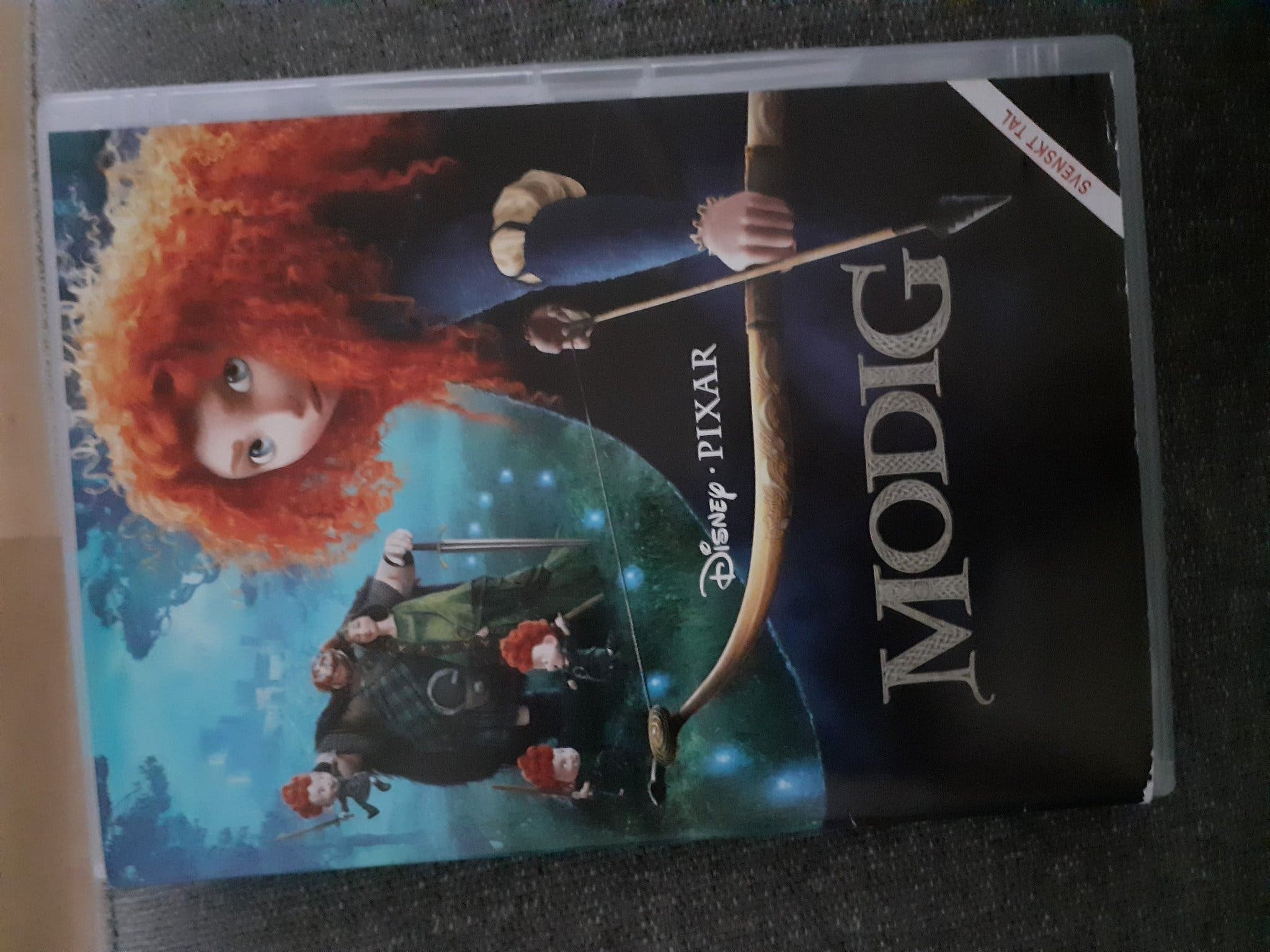 Se produkter som liknar Modig - Disney Pixar DVD på Tradera (688988199)