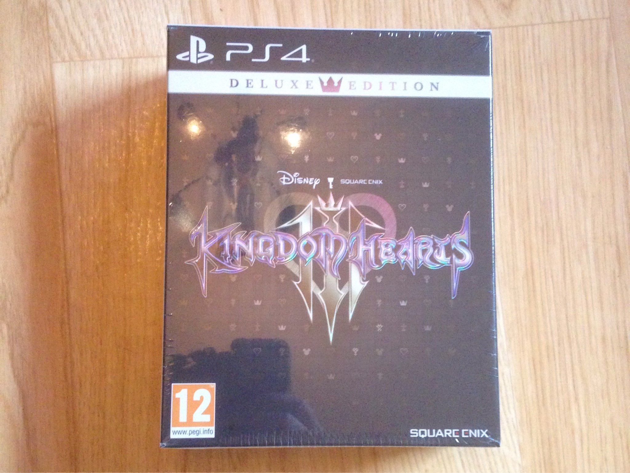 what does kingdom hearts 3 deluxe edition come with what does kingdom hearts 3 deluxe edition come with