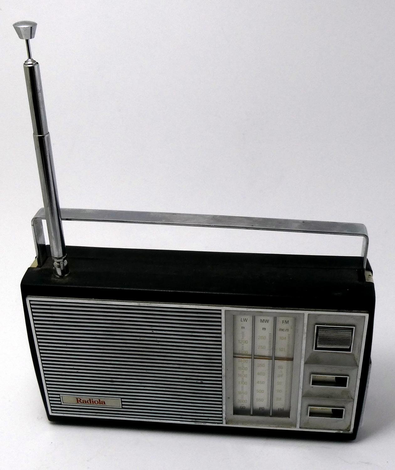Radiola 6329 T Transistor Radio (436372431) ᐈ HRTrading på Tradera