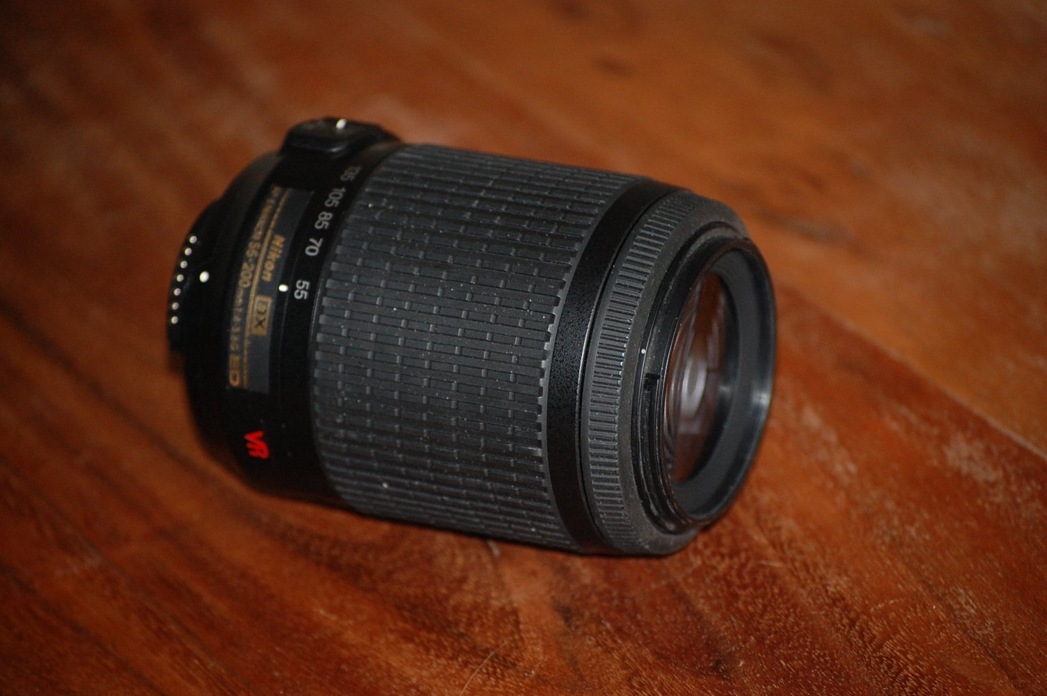 NIKON DX NIKKOR AF-S 55-200mm 1:4-5.6G ED VR (408890943) ᐈ Köp på Tradera