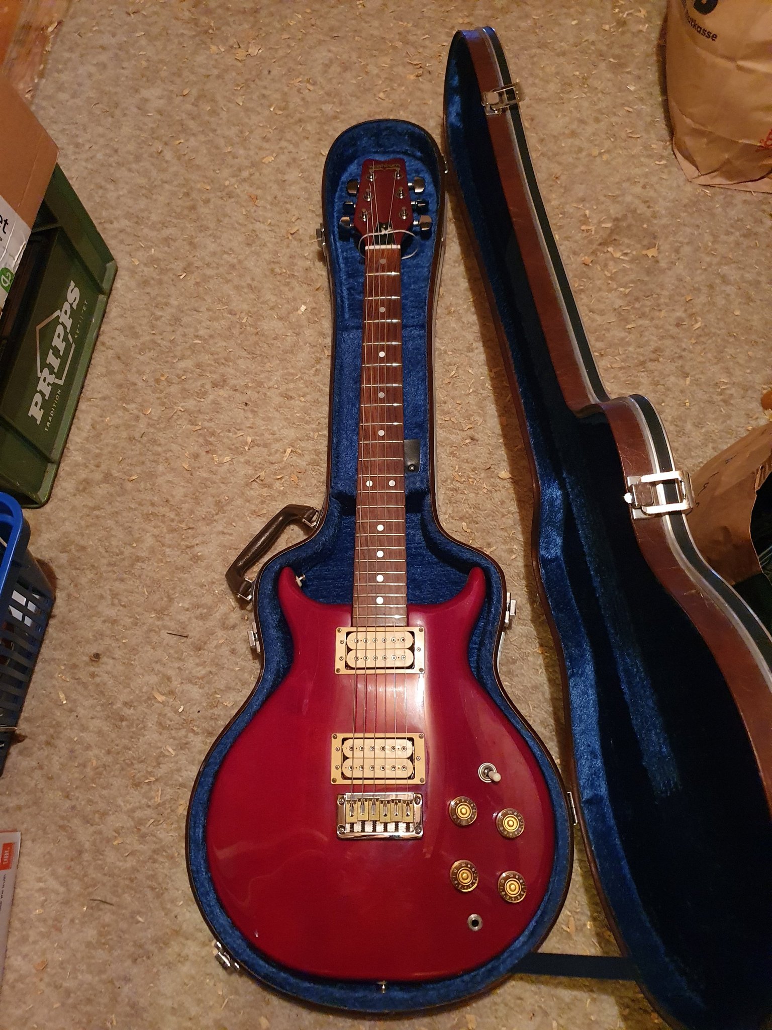 Washburn Raven Wing series elgitarr. Från tidig.. (419597114) ᐈ Köp på