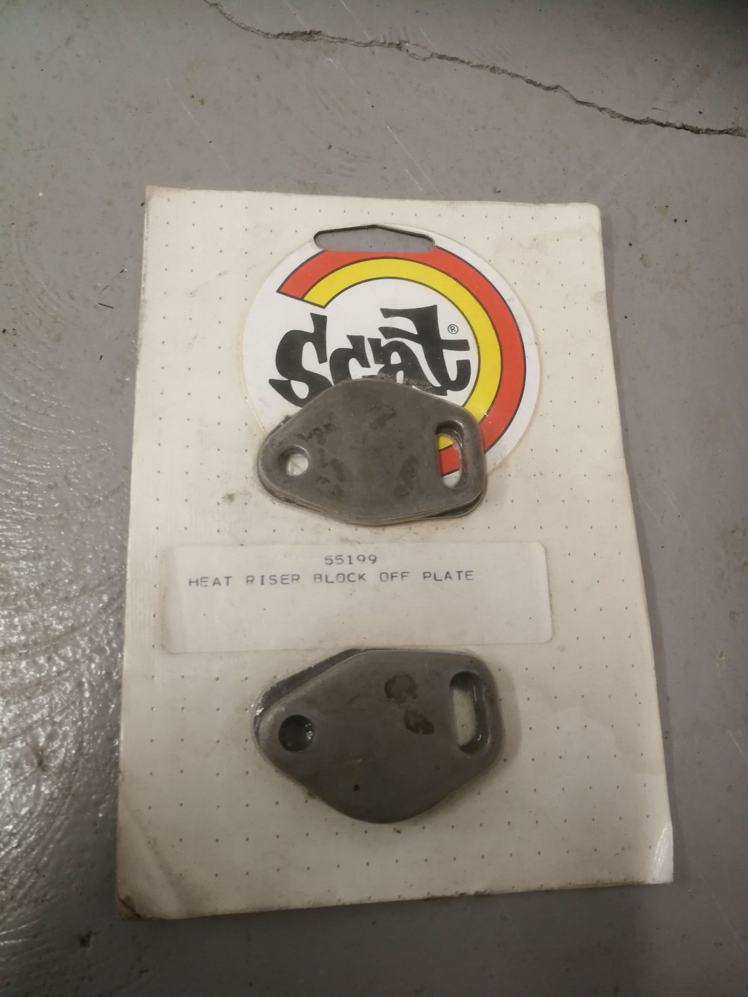 Se produkter som liknar Heat riser block off plates t.. på Tradera