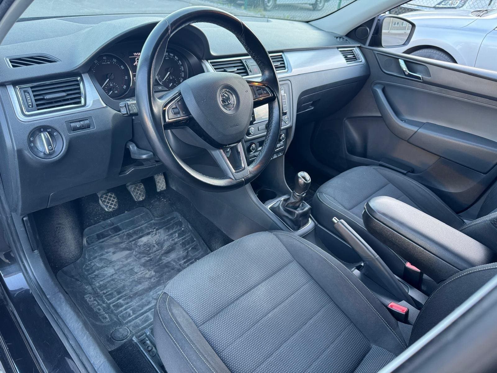 Škoda Rapid Spaceback 1.2 TSI  Manual, 6-trins, 105ps, 2014
