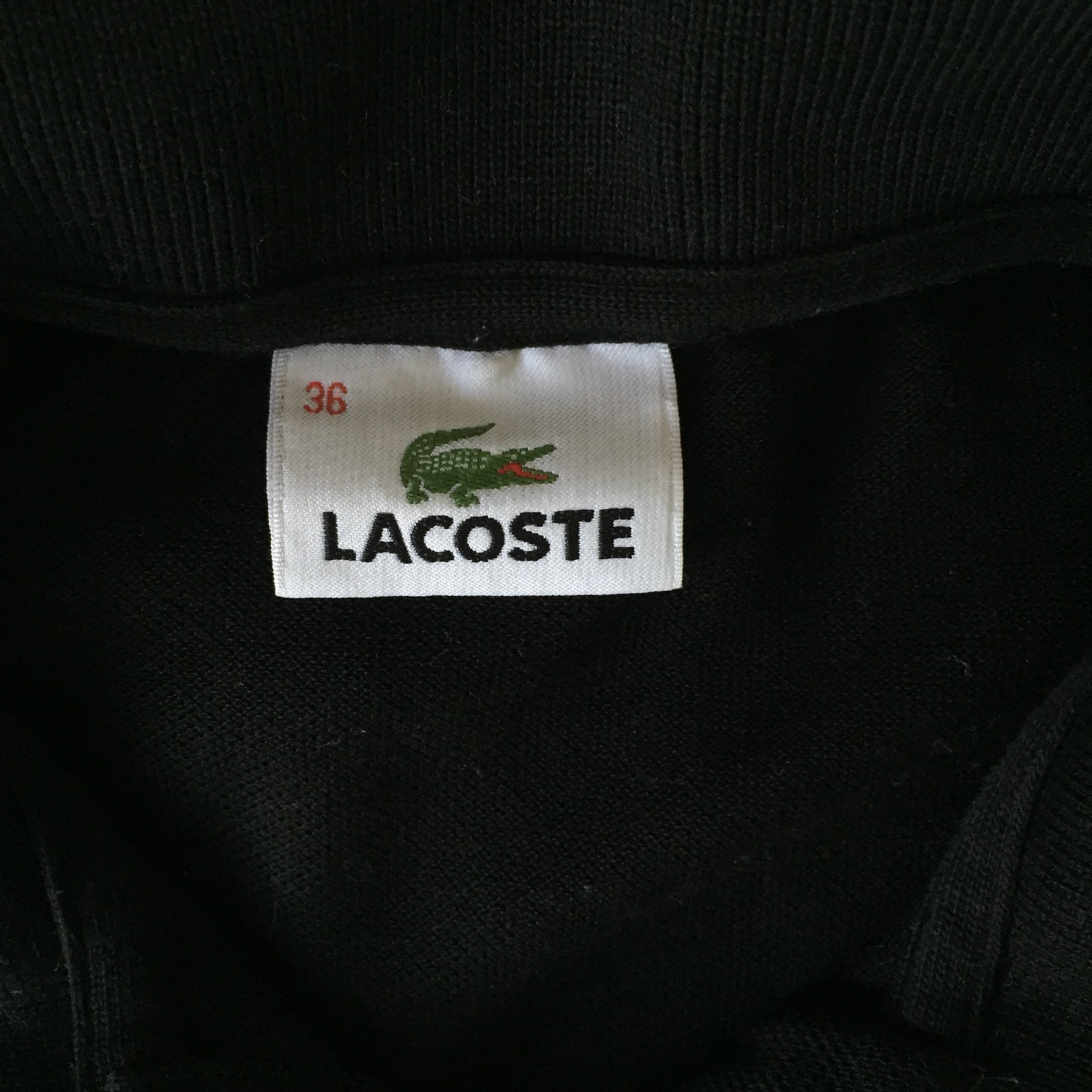 Klassisk LACOSTE piké, svart, strl. strl. strl. 36. Nästintill ny. a2c260 Klassisk LACOSTE piké, svart, strl. strl. strl. 36. Nästintill ny. a2c260