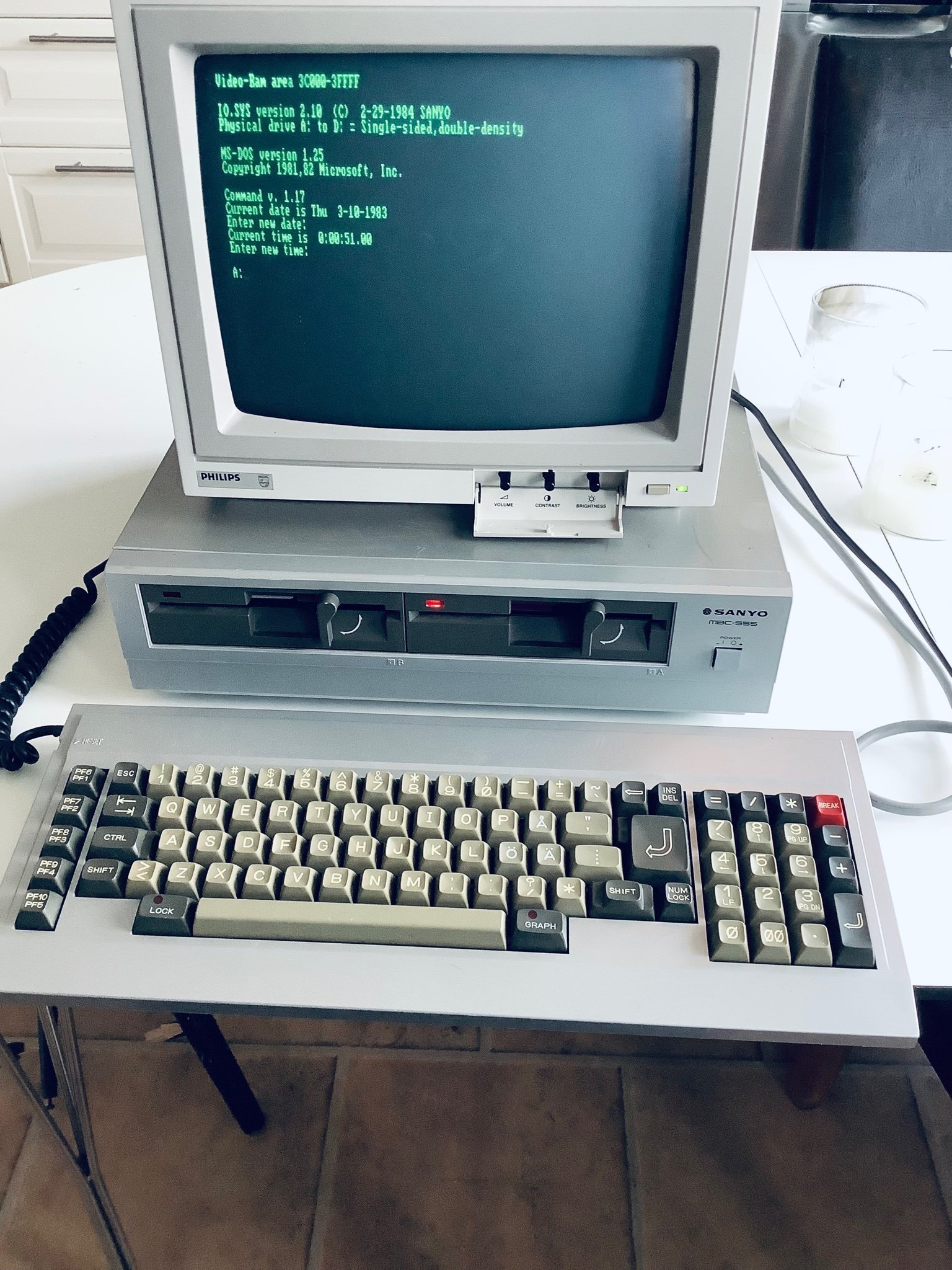 Sanyo MBC555, extremt ovanlig IBM klon Köp på Tradera (586052259)
