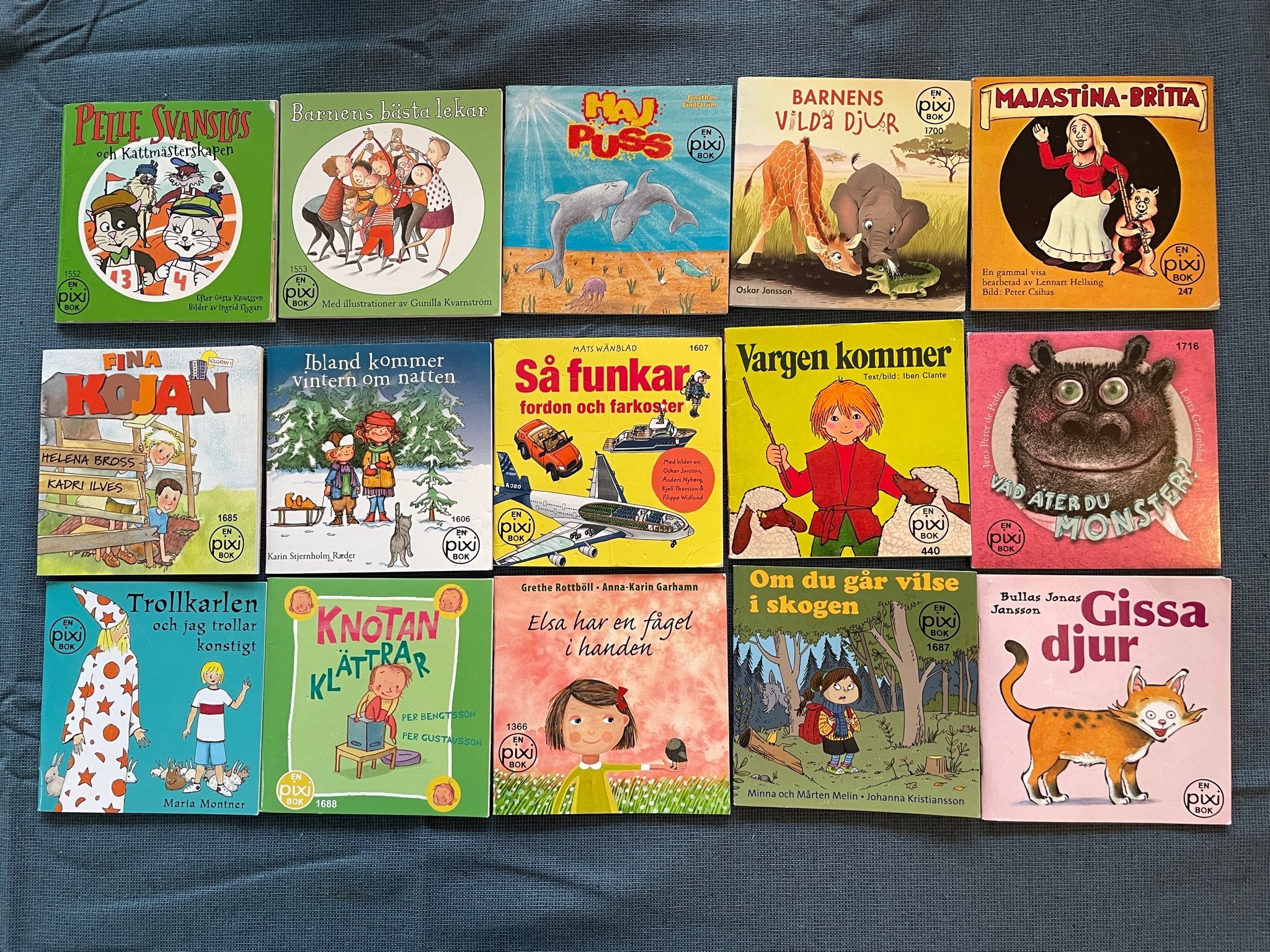 Paket med 30 st Pixiböcker / Miniböcker — jul /.. Köp på Tradera