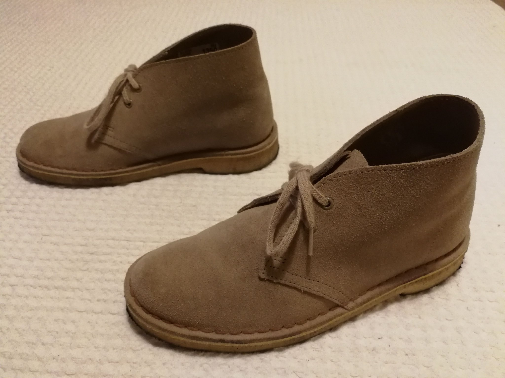 clarks nubuck boots