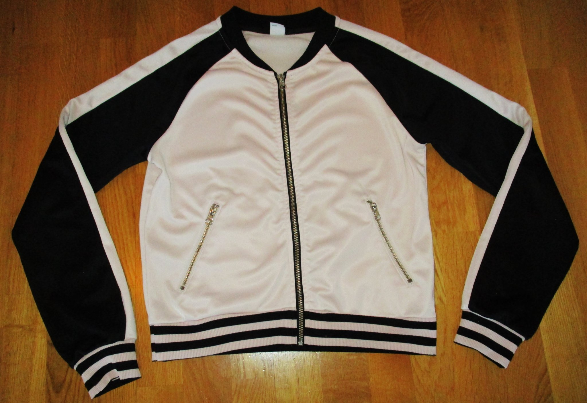 Superfin baseball jacka från LINDEX i stl. 170... (402131270) ᐈ Köp på