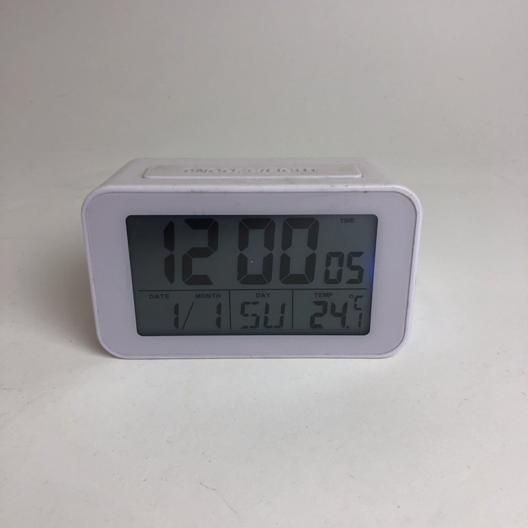 Clas Ohlson, Väckarklocka, LCD Alarm Cloc.. (412079940) ᐈ Sellpy på Tradera