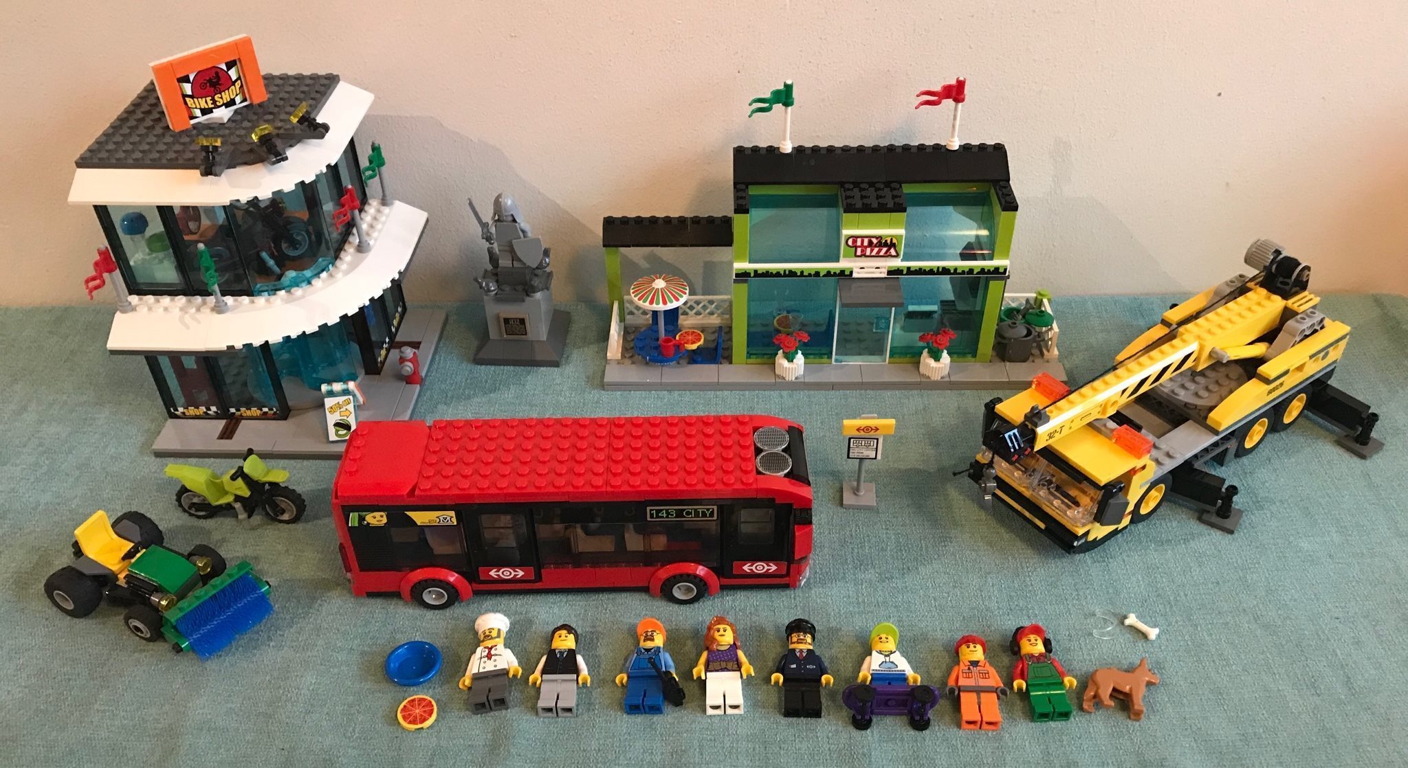 LEGO City - Town Square - 60026 - Komplett (341983161) ᐈ Köp på Tradera