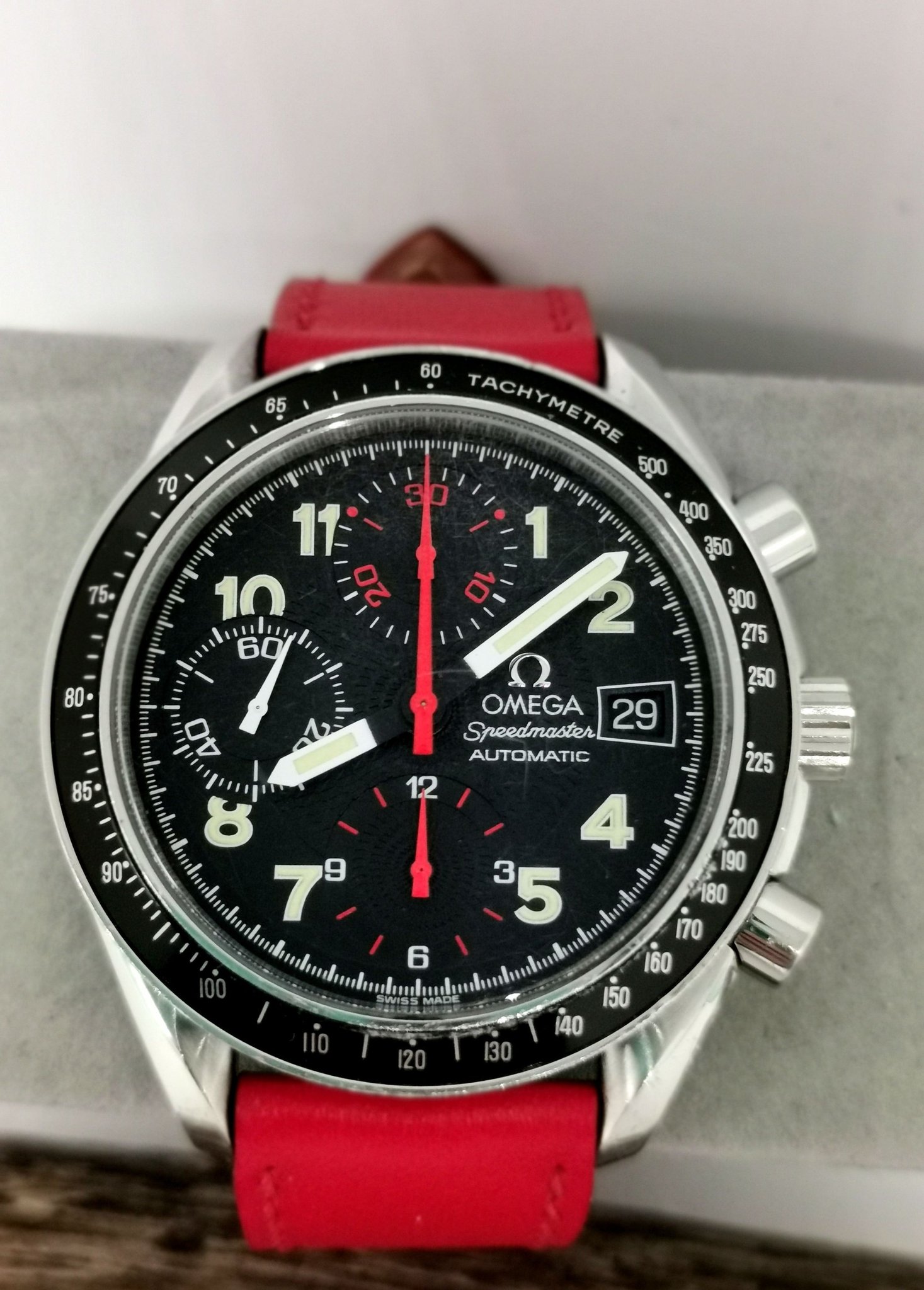 omega speedmaster professional mitsukoshi