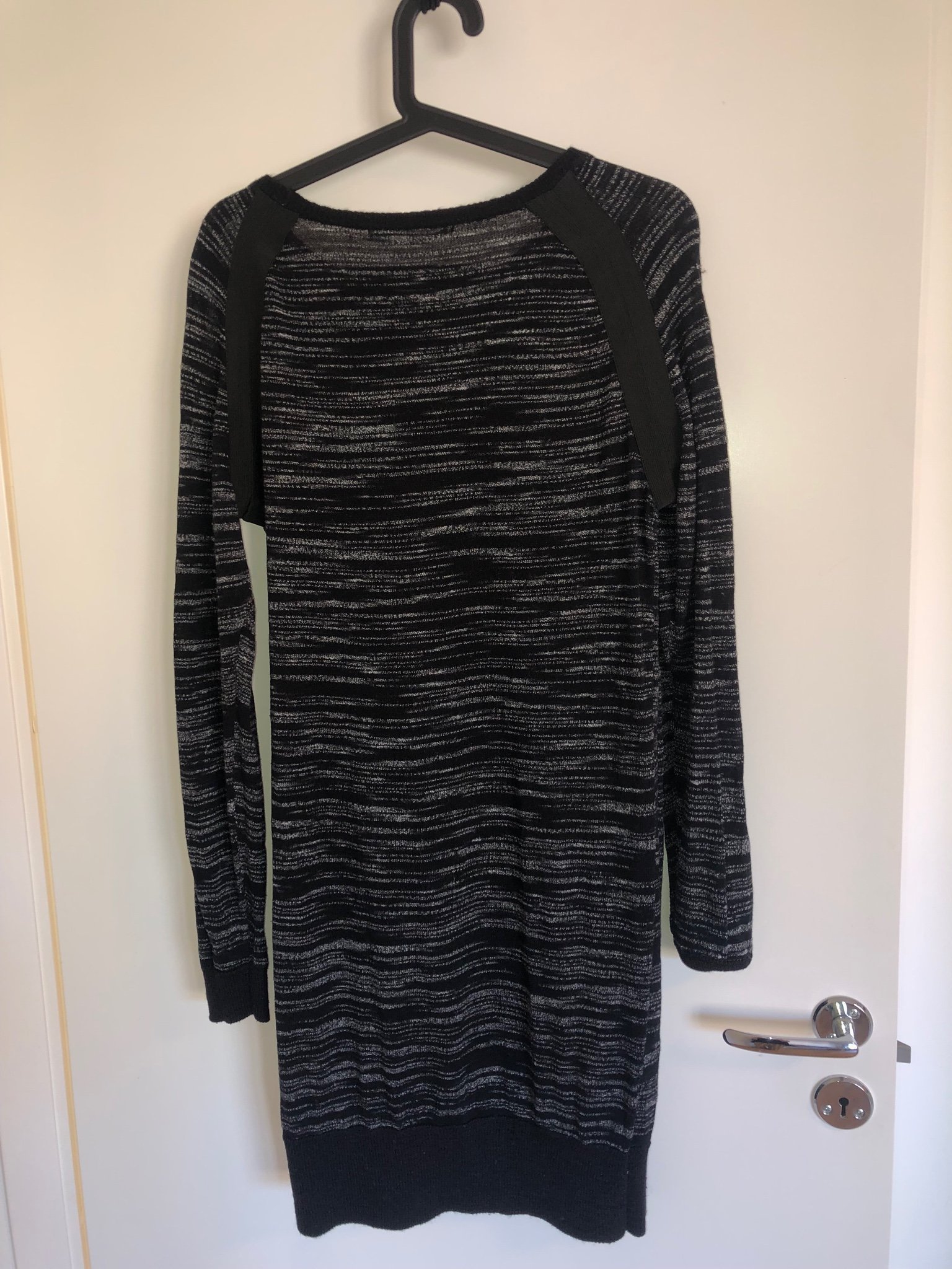 Part Two svart klänning, storlek L